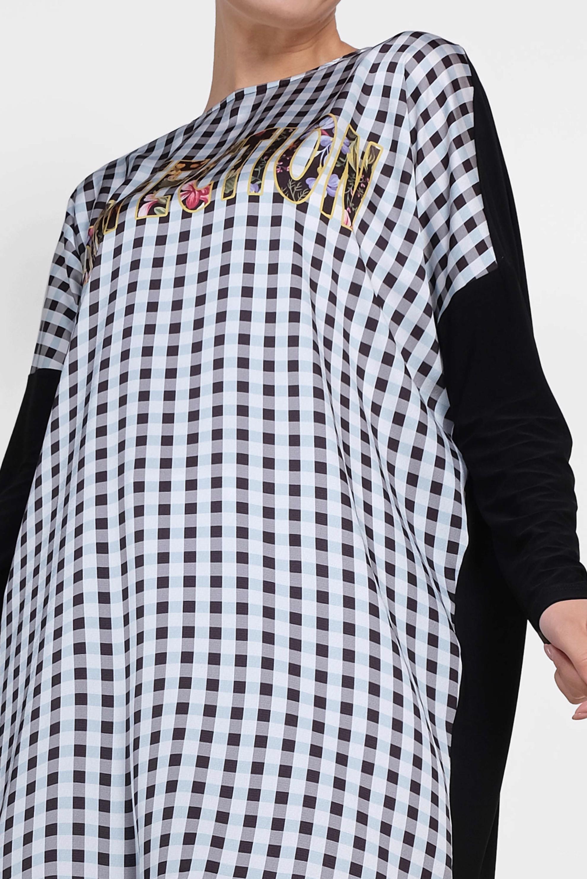 Tesettür giyim SİYAH YAZI BASKILI KARELİ TUNİK 4059