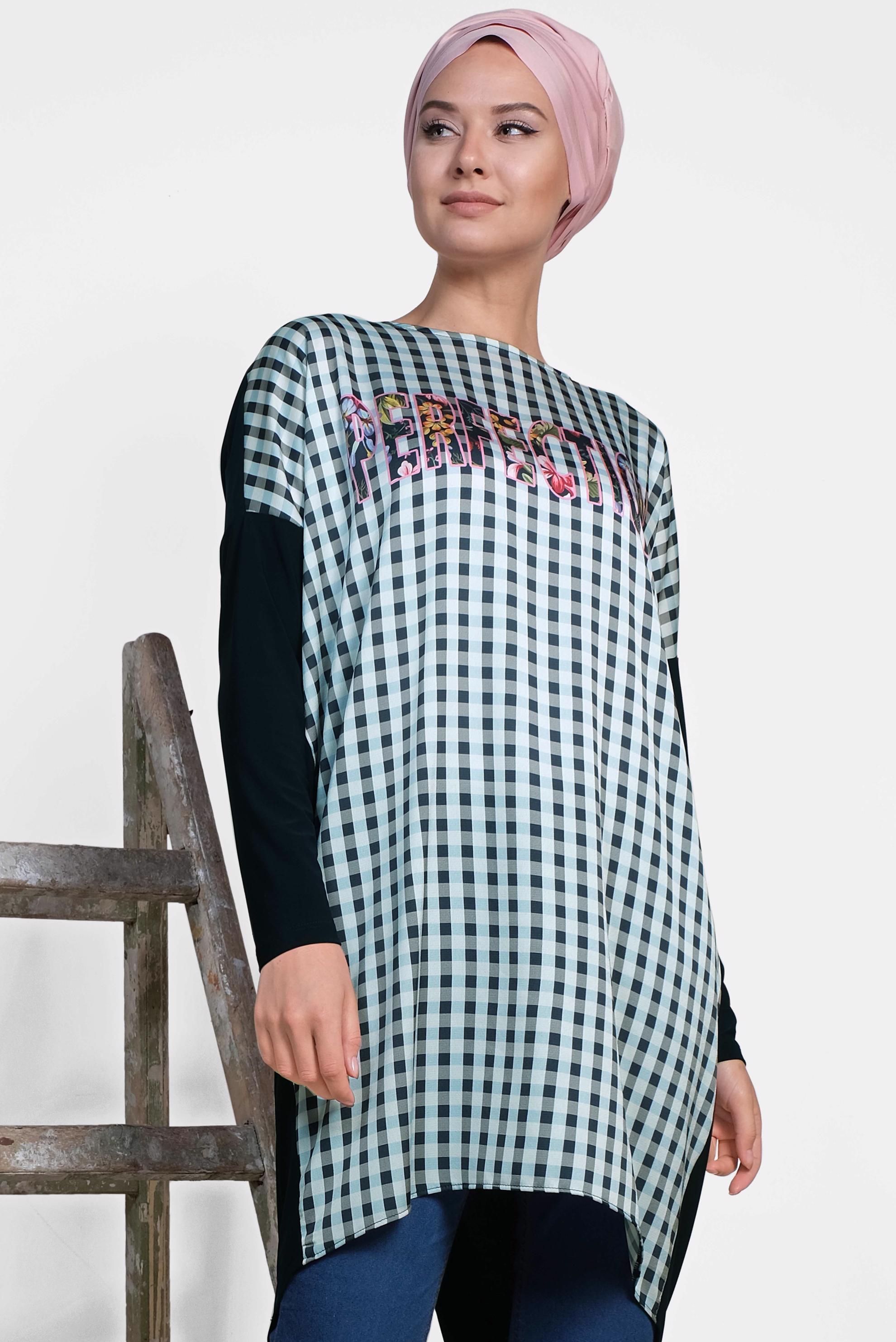 Tesettür giyim LACİVERT YAZI BASKILI KARELİ TUNİK 4059