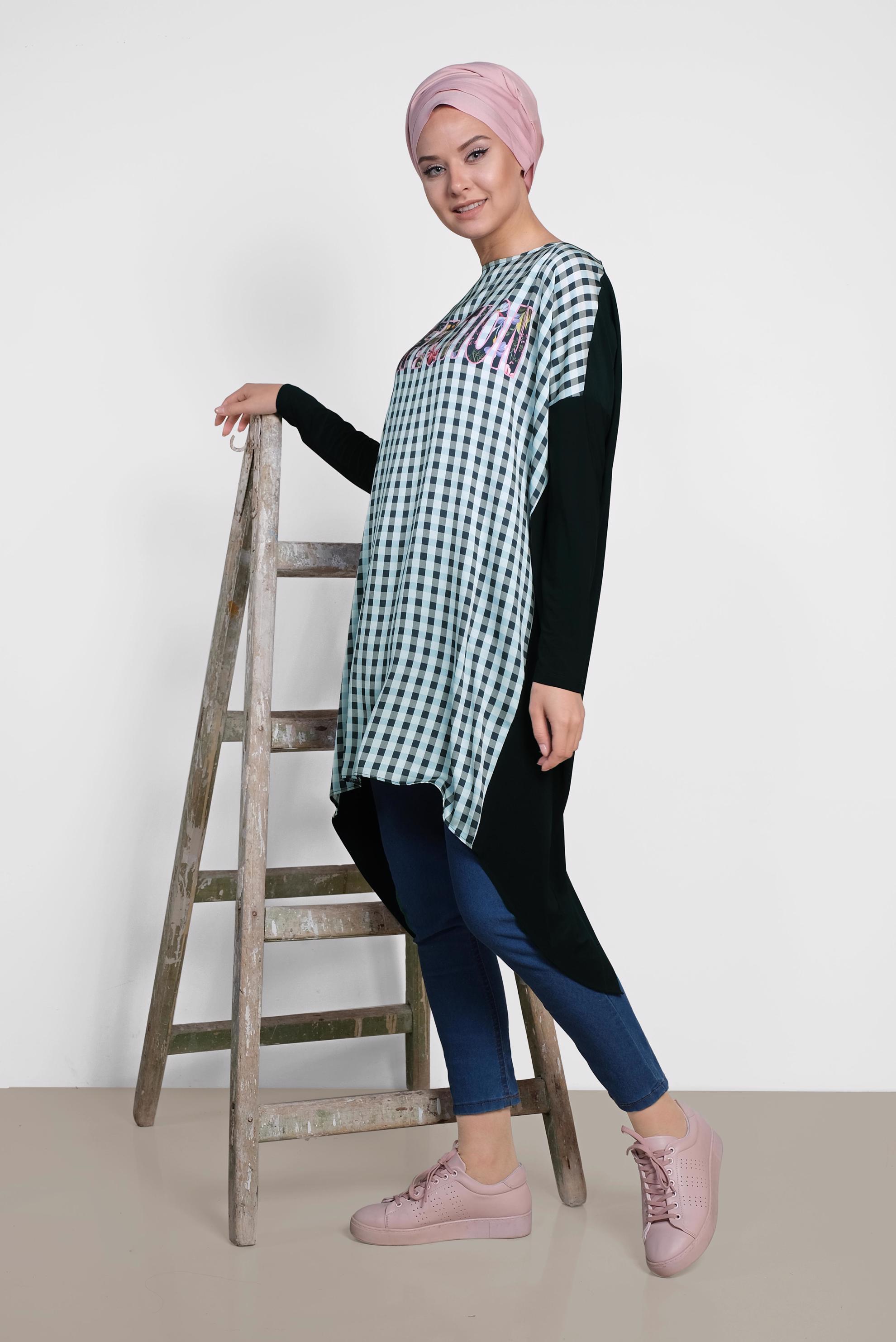 Tesettür giyim LACİVERT YAZI BASKILI KARELİ TUNİK 4059