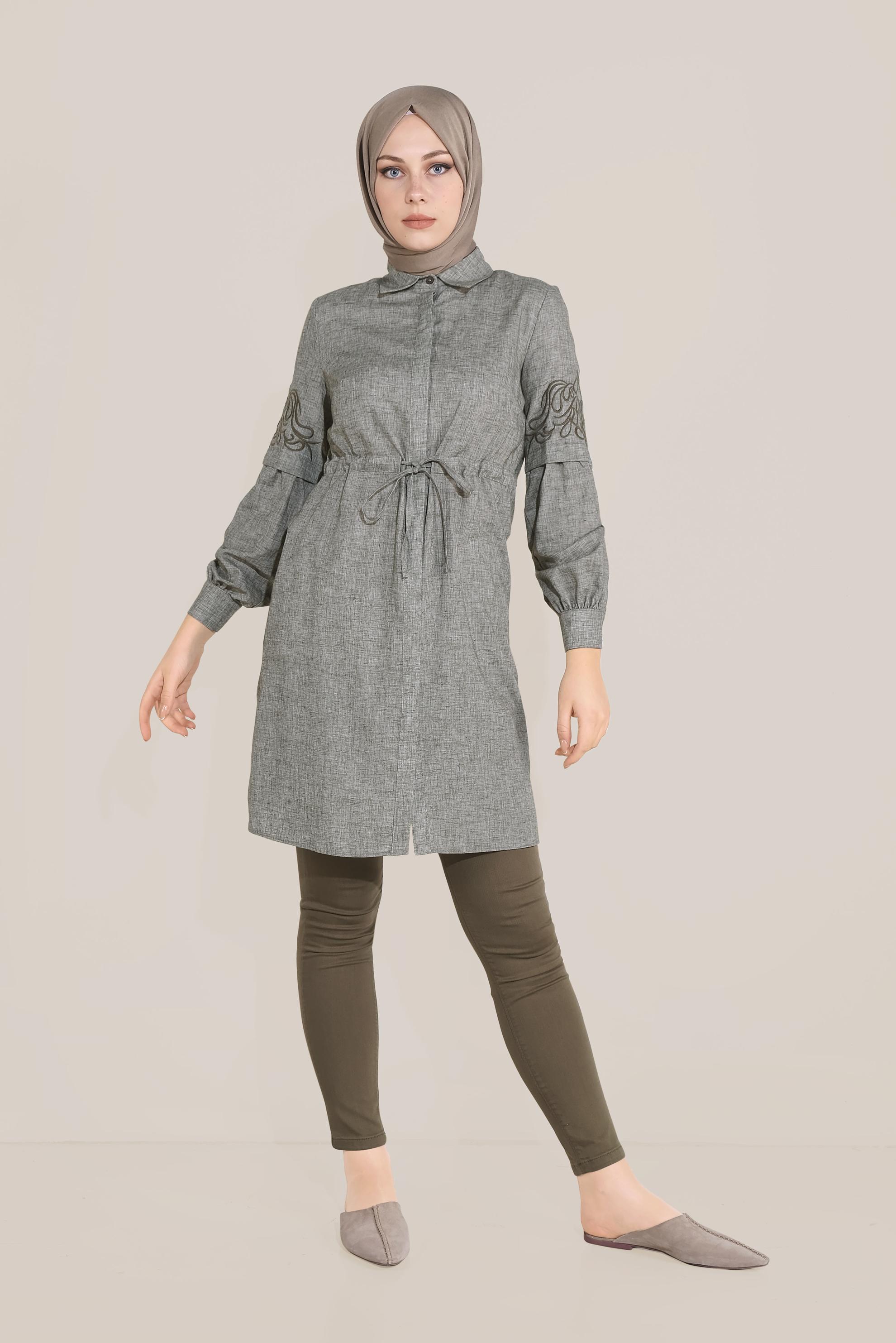 Tesettür giyim HAKİ KOLLARI NAKIŞLI BELİ LASTİKLİ TUNİK 40616