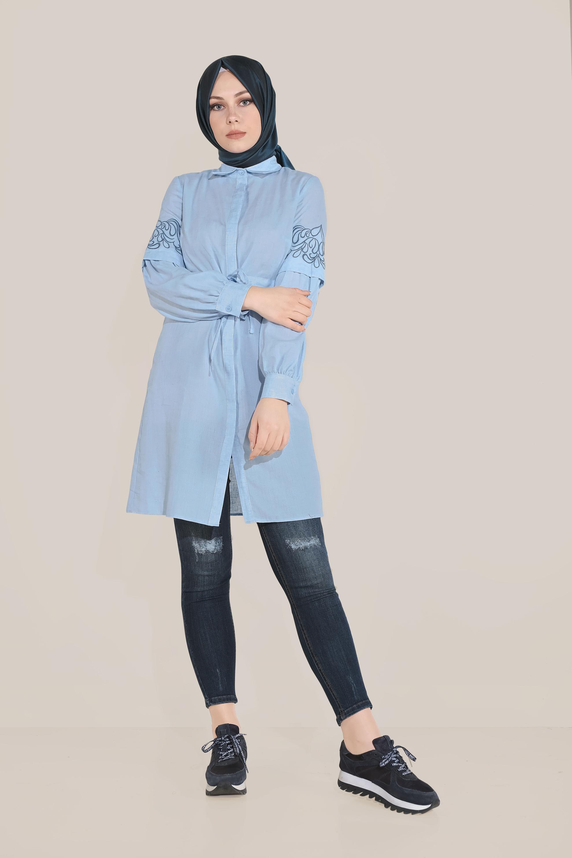 Tesettür giyim MAVİ KOLLARI NAKIŞLI BELİ LASTİKLİ TUNİK 40616