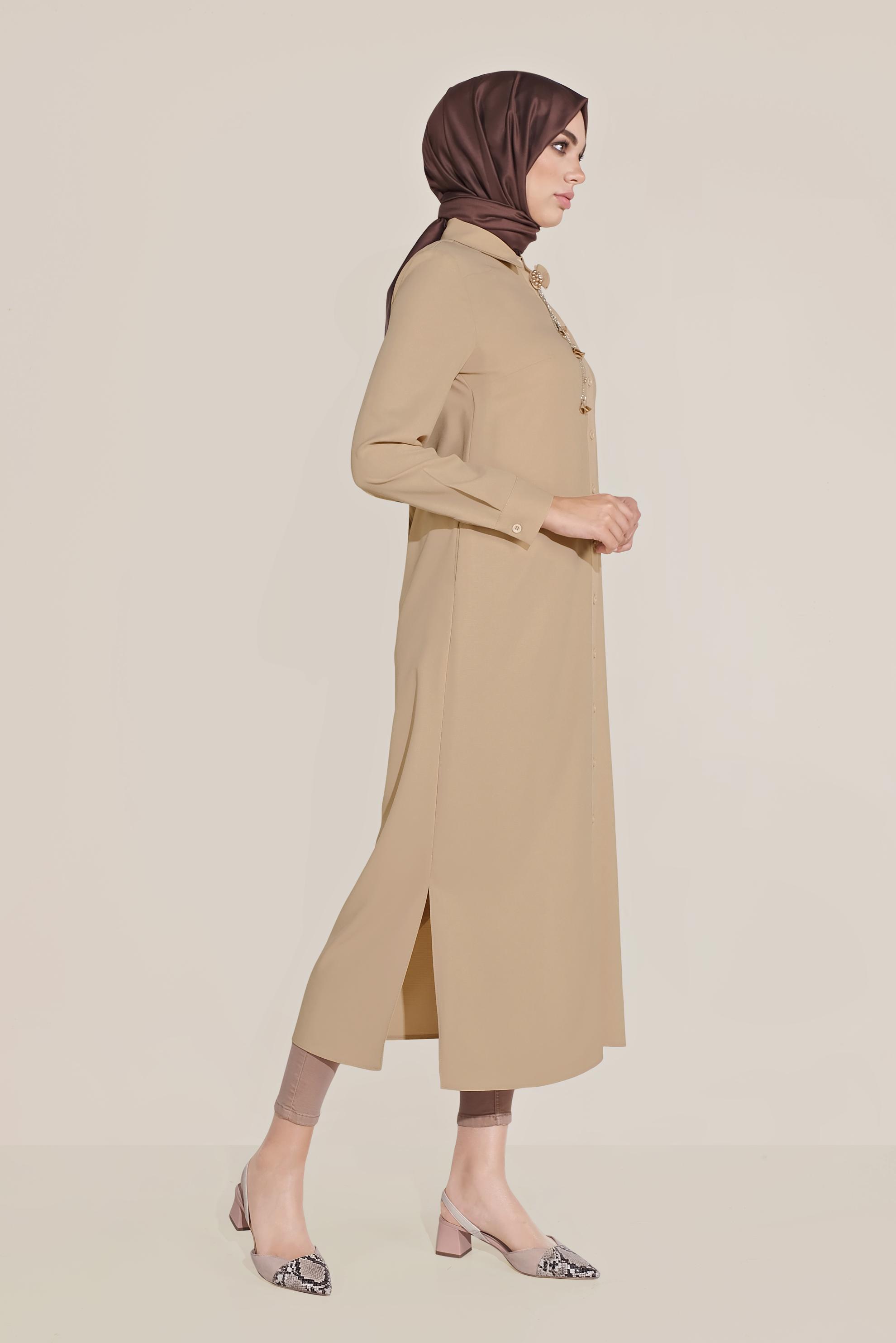 Tesettür giyim BEJ BOYDAN DÜĞMELİ TUNİK 40659 