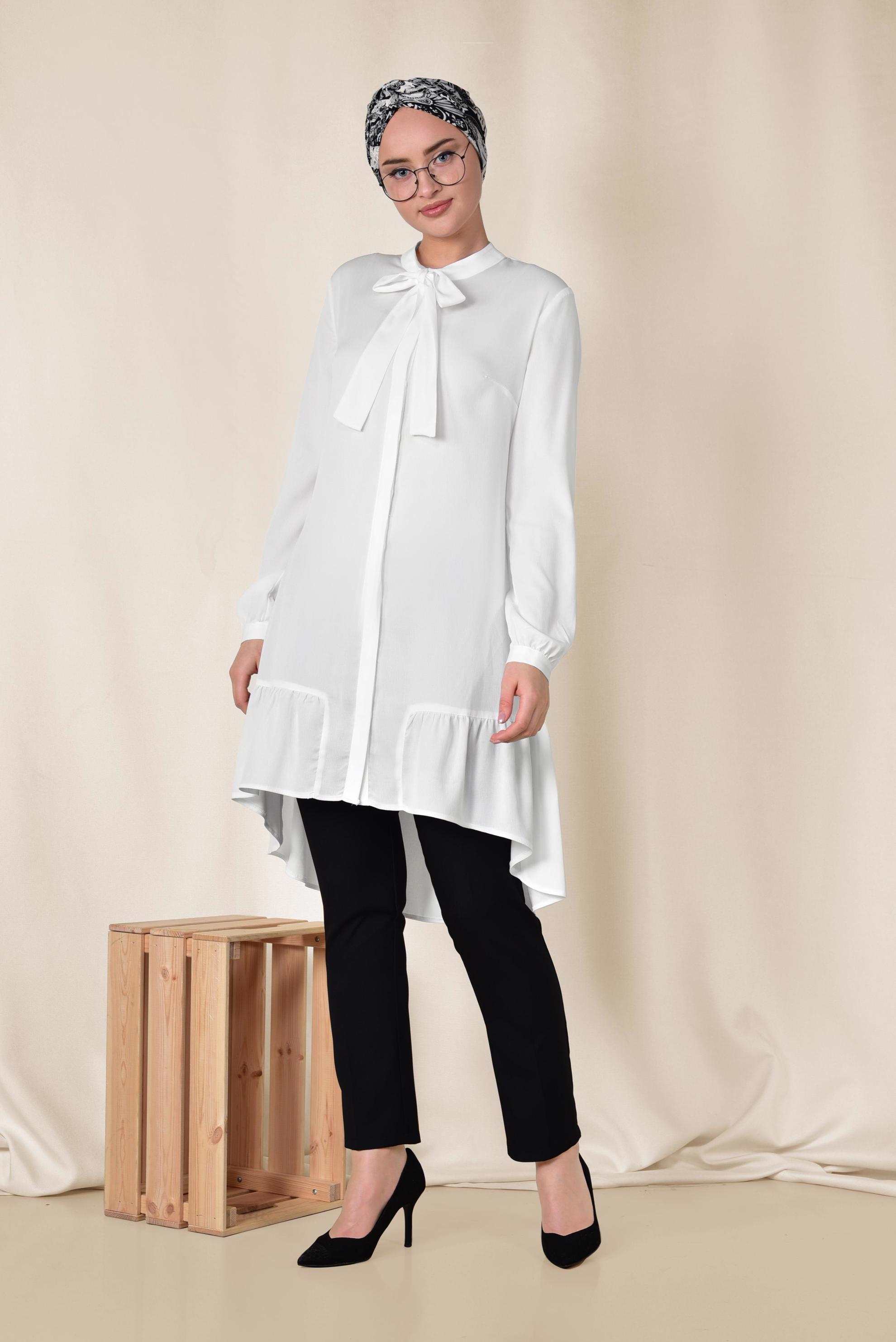 Tesettür giyim BEYAZ ETEK UCU PİLİSELİ YAKASI BAĞCIKLI TUNİK 4066