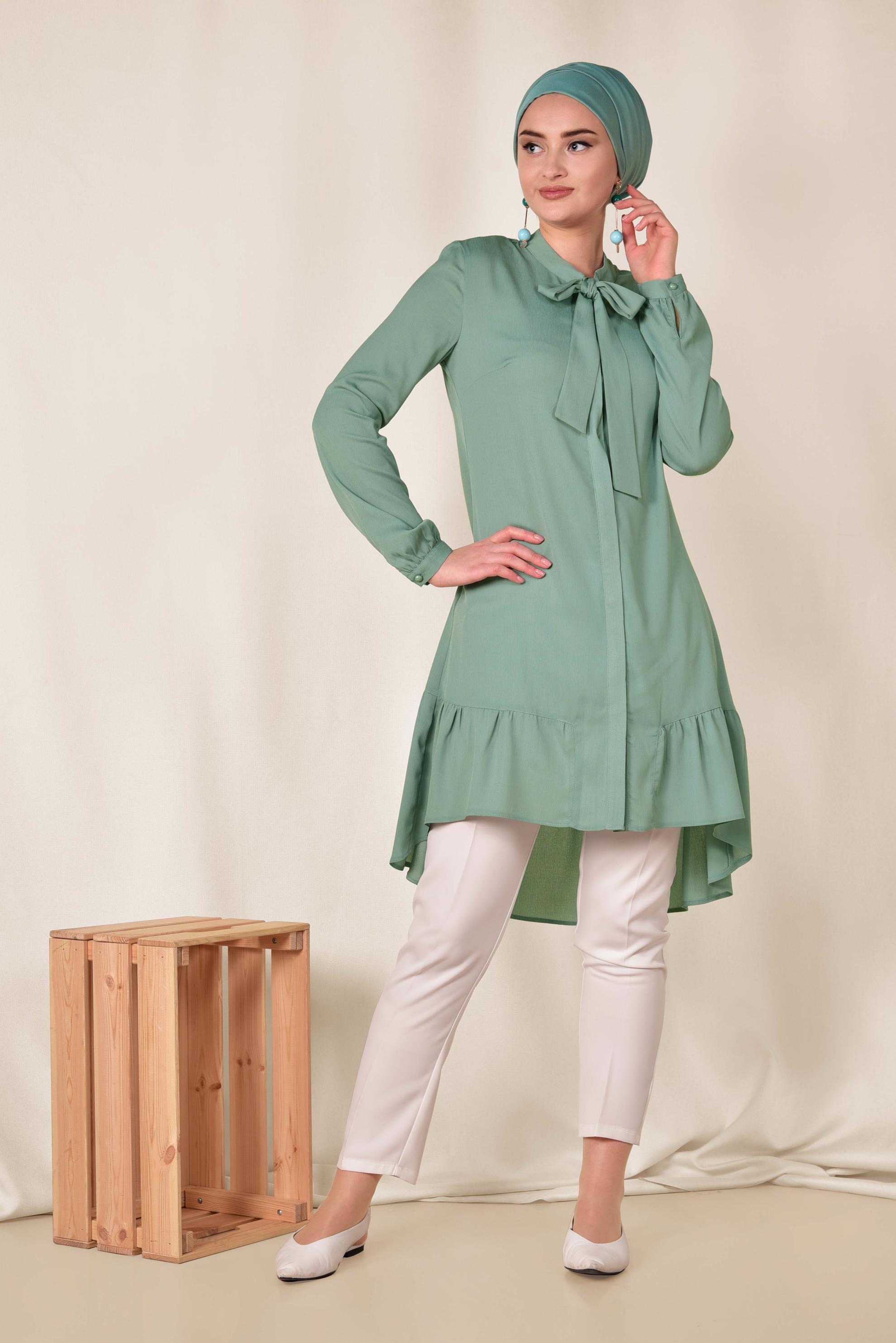 Tesettür giyim YEŞİL ETEK UCU PİLİSELİ YAKASI BAĞCIKLI TUNİK 4066