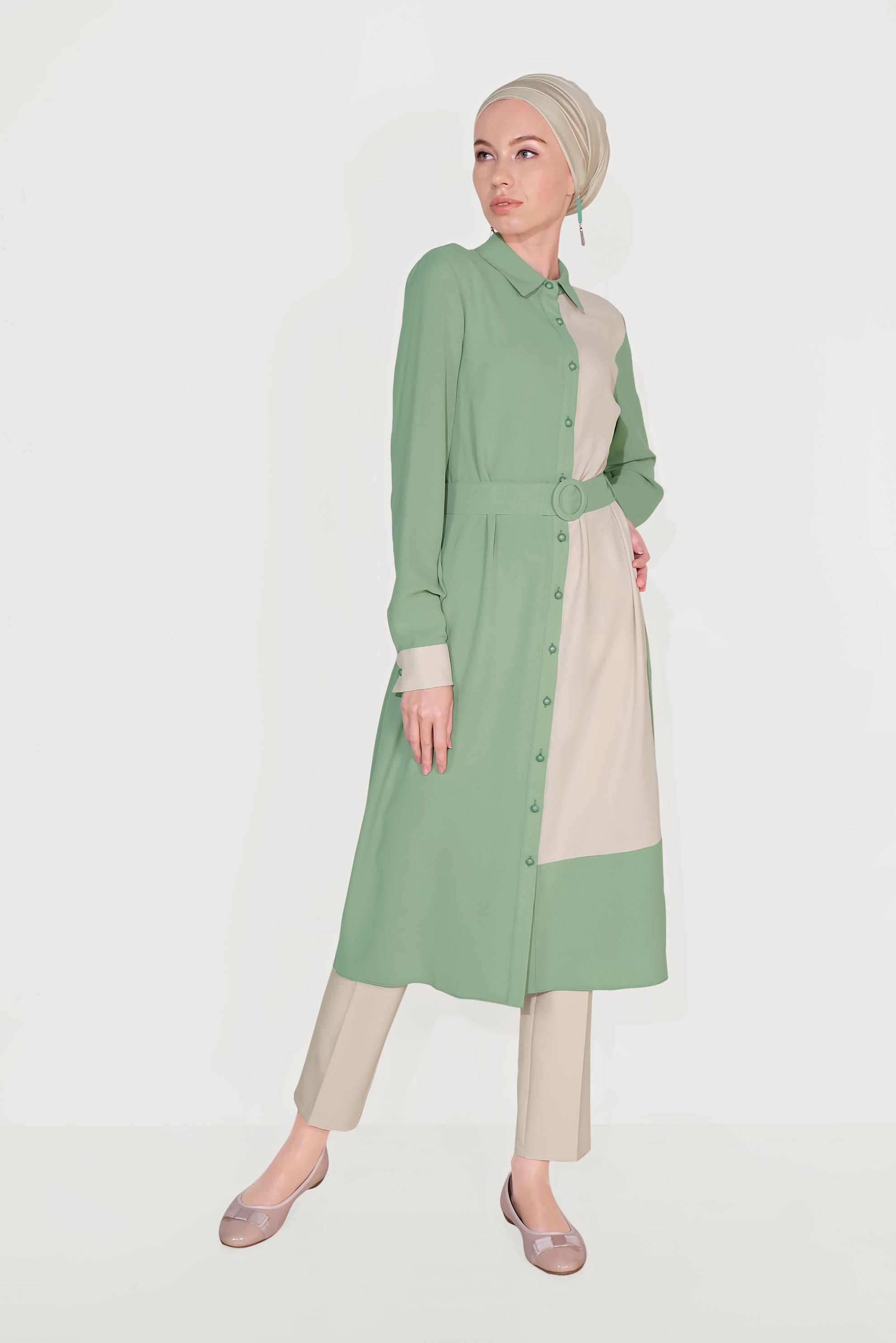 Tesettür giyim YEŞİL BOYDAN DÜĞMELİ İKİ RENK TUNİK 40676 