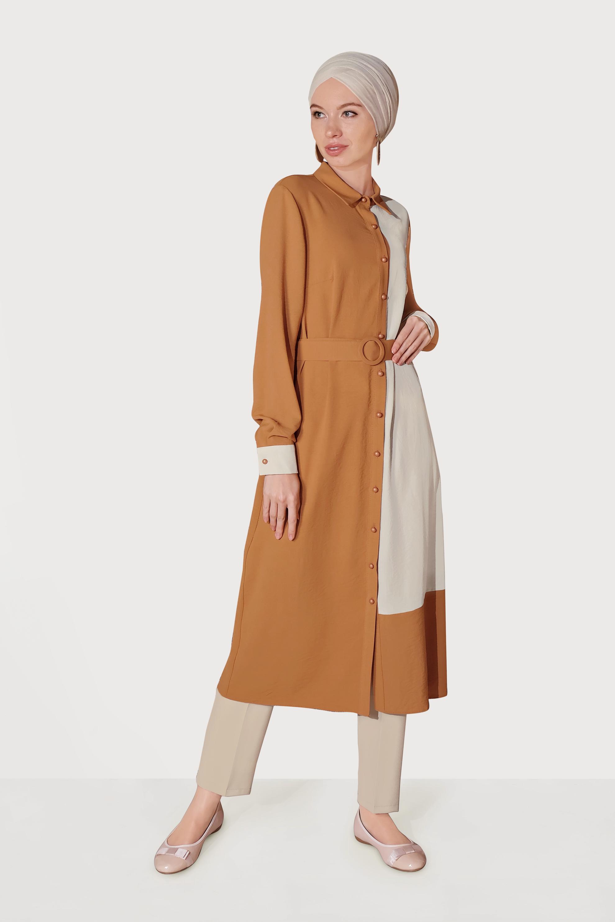 Tesettür giyim KAHVE BOYDAN DÜĞMELİ İKİ RENK TUNİK 40676 