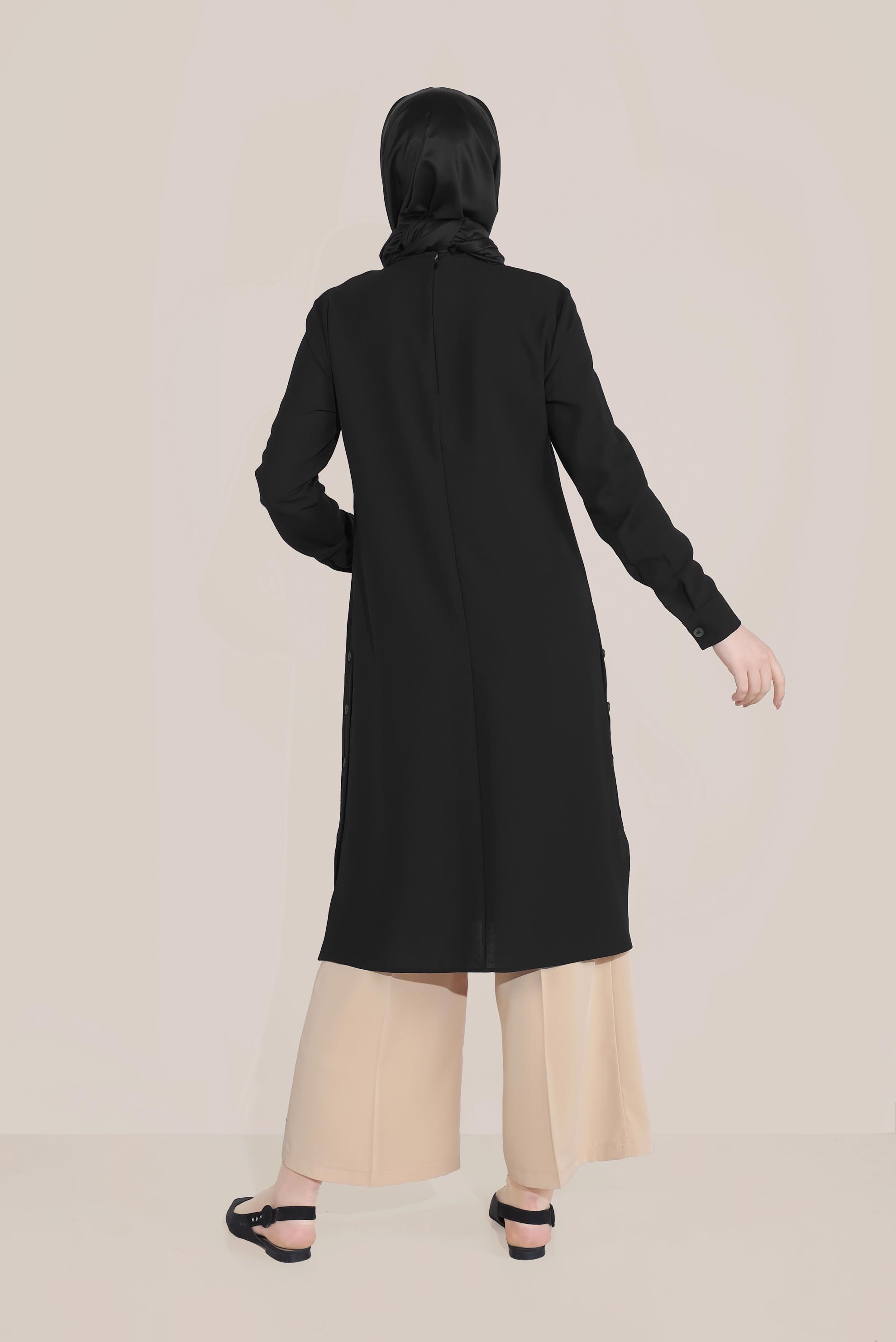 Tesettür giyim SİYAH YIRTMACI DÜĞMELİ SİVRİ YAKA TUNİK 40686