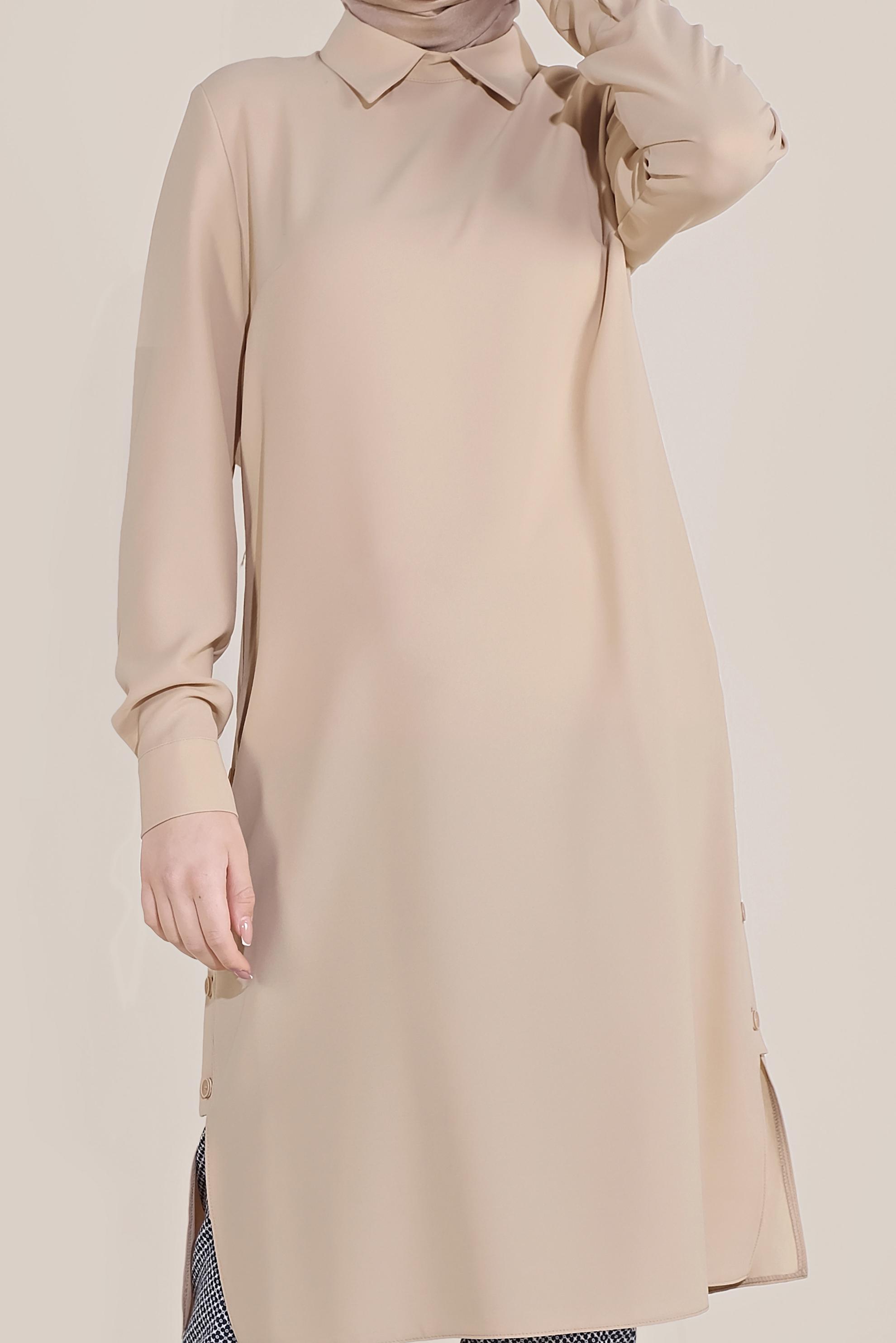 Tesettür giyim BEJ YIRTMACI DÜĞMELİ SİVRİ YAKA TUNİK 40686