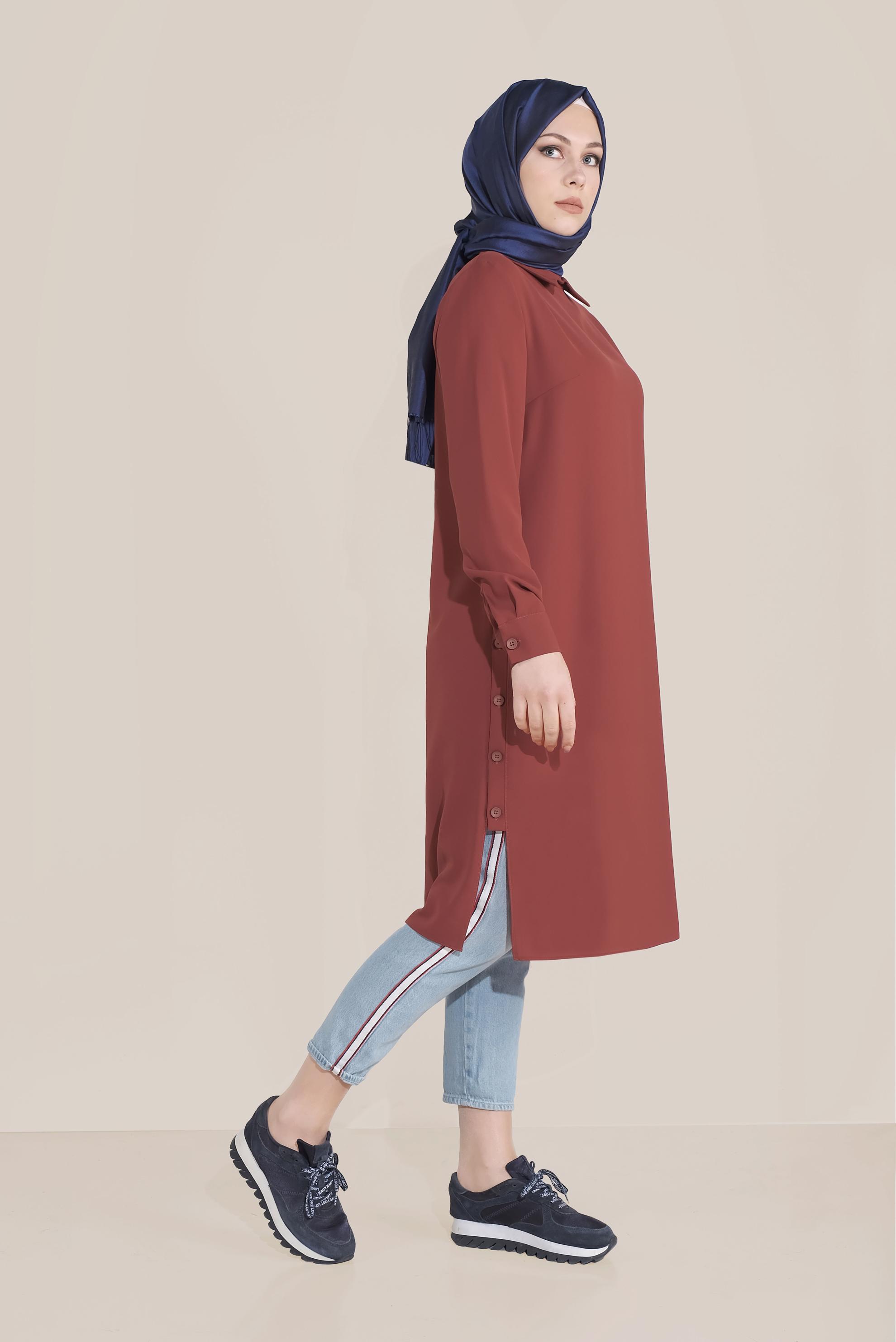 Tesettür giyim BORDO YIRTMACI DÜĞMELİ SİVRİ YAKA TUNİK 40686