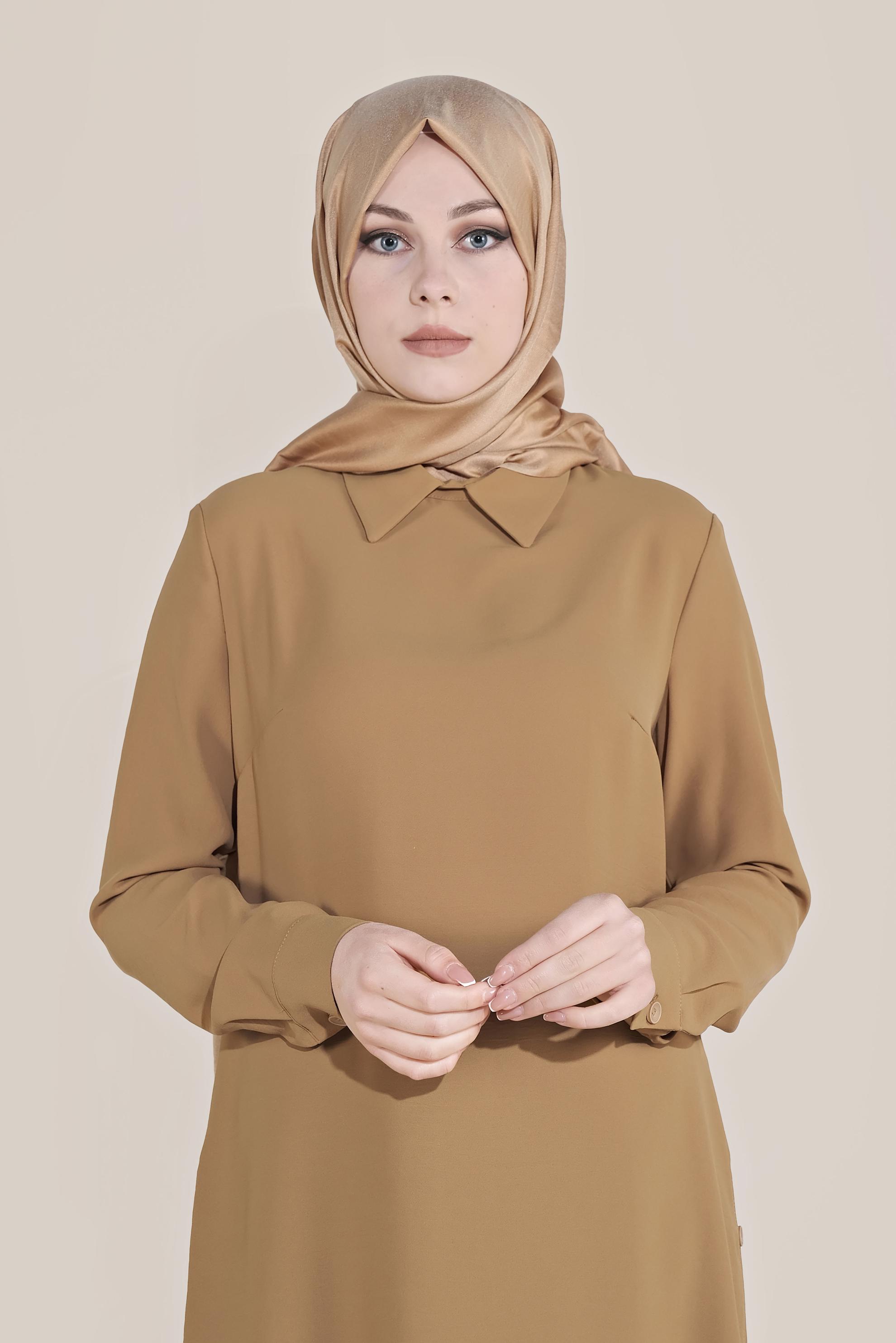 Tesettür giyim SARI YIRTMACI DÜĞMELİ SİVRİ YAKA TUNİK 40686