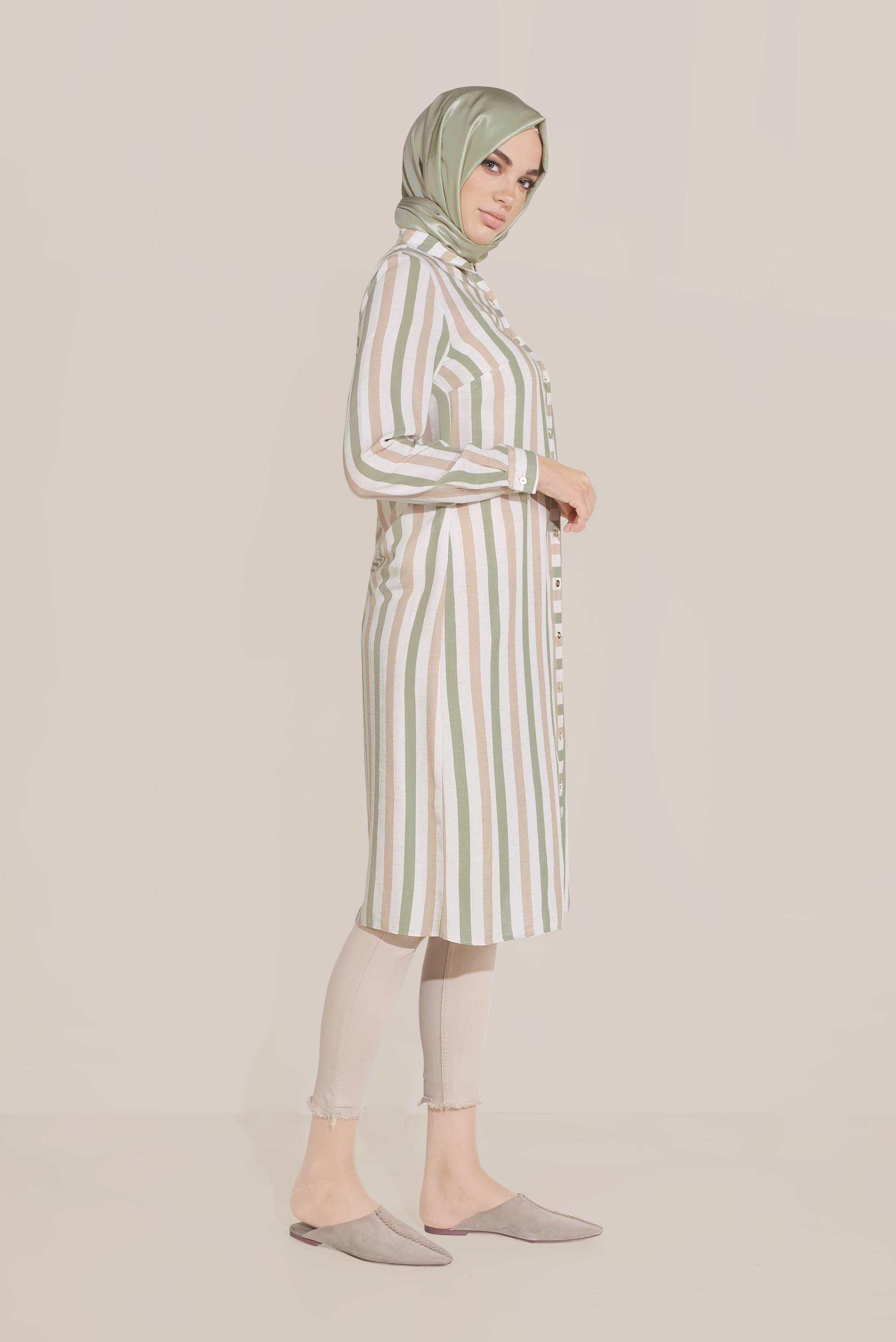 Tesettür giyim YEŞİL ÇİZGİLİ BOYDAN DÜĞMELİ TUNİK 40699