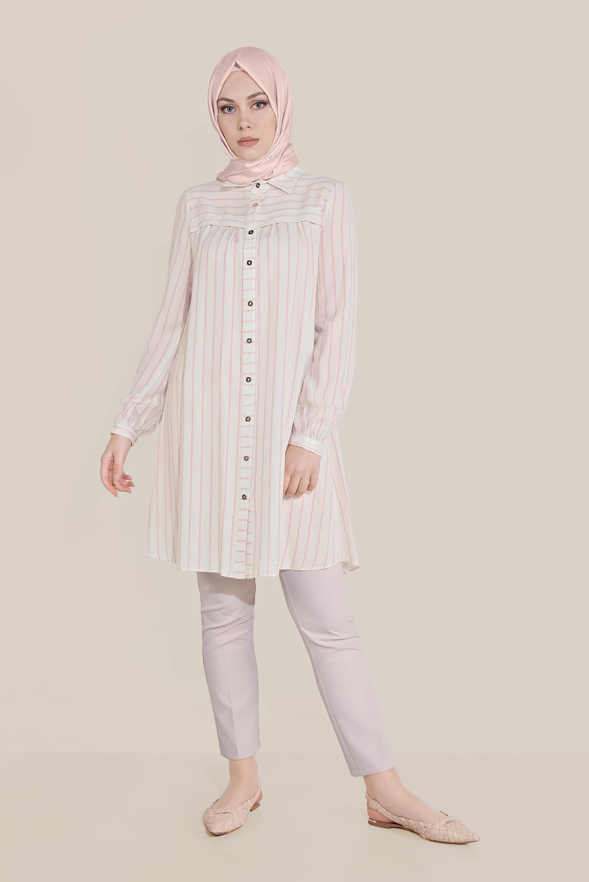 Tesettür giyim PUDRA BOYDAN DÜĞMELİ ÇİZGİLİ TUNİK 40701 