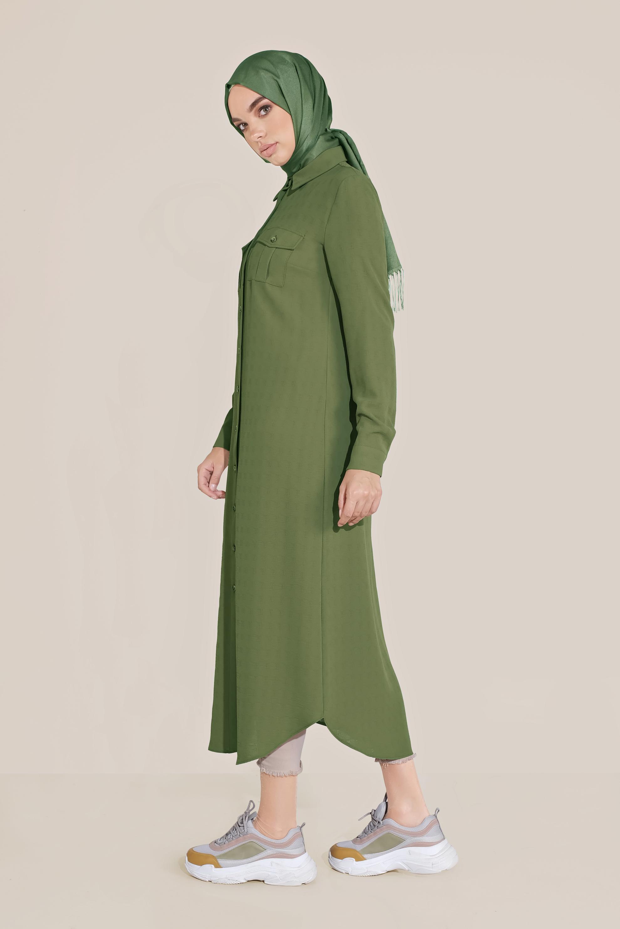 Tesettür giyim HAKİ BOYDAN DÜĞMELİ ERKEK YAKA TUNİK 40708 