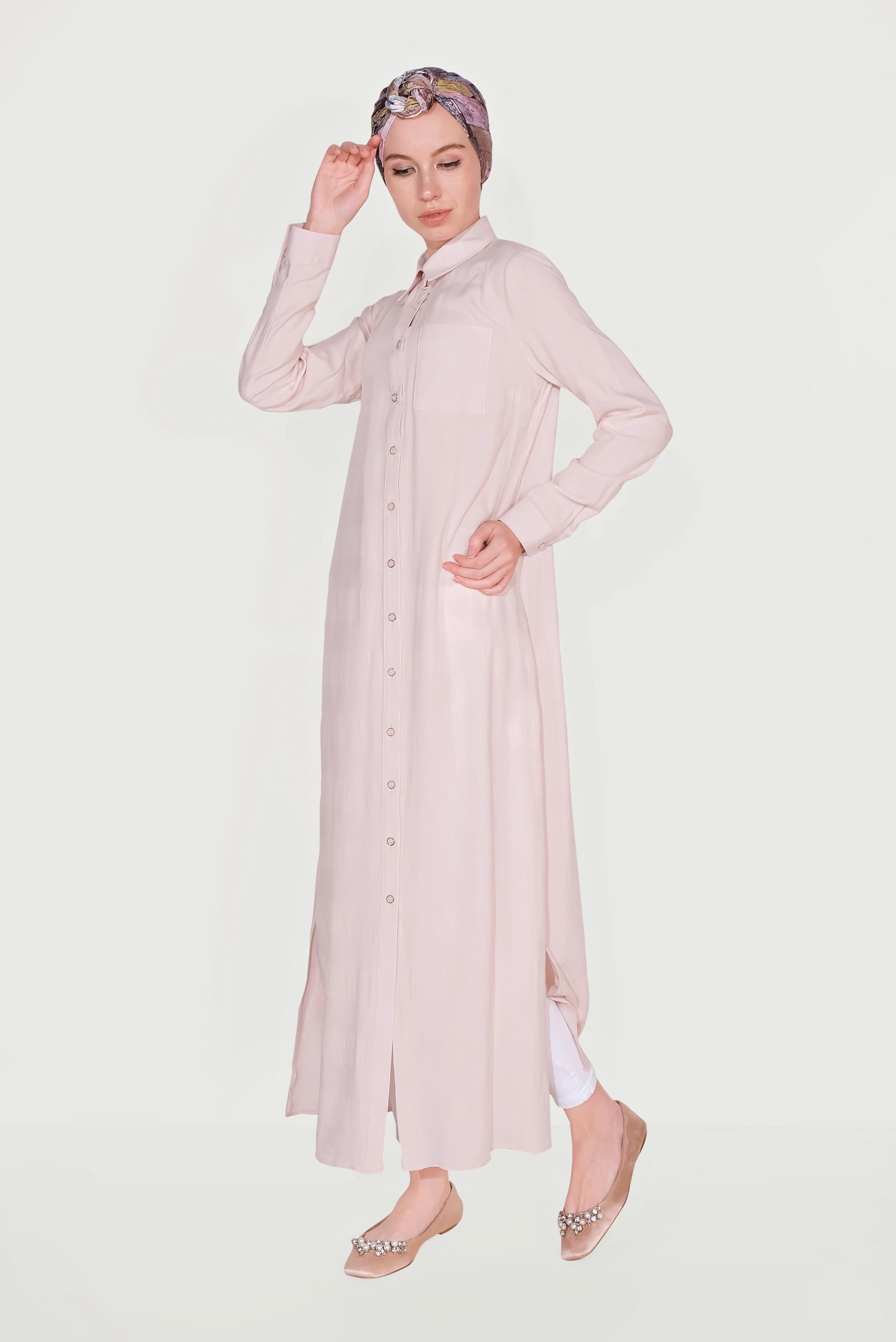 Tesettür giyim PUDRA BOYDAN DÜĞMELİ YIRTMAÇLI TUNİK 40709