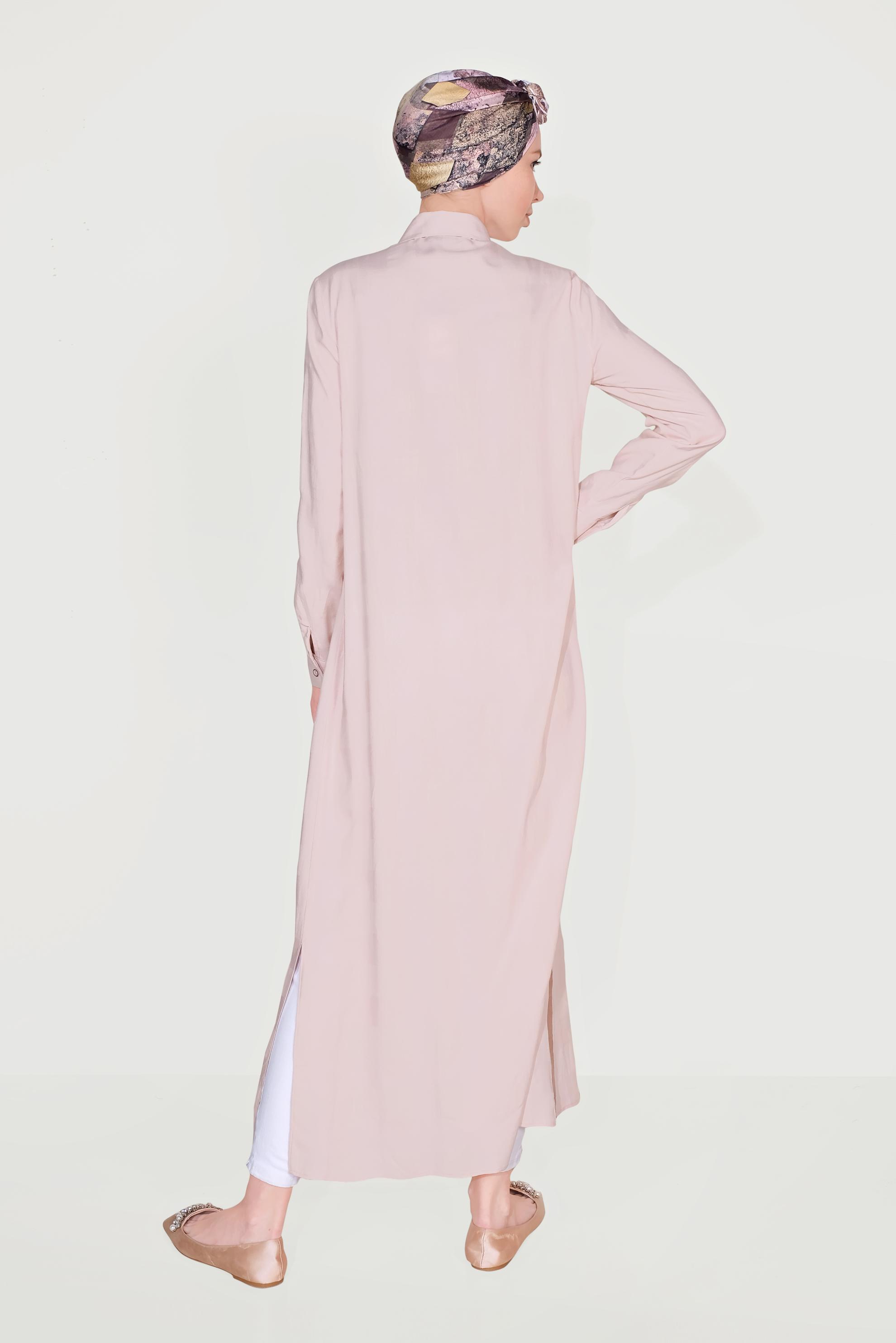 Tesettür giyim PUDRA BOYDAN DÜĞMELİ YIRTMAÇLI TUNİK 40709