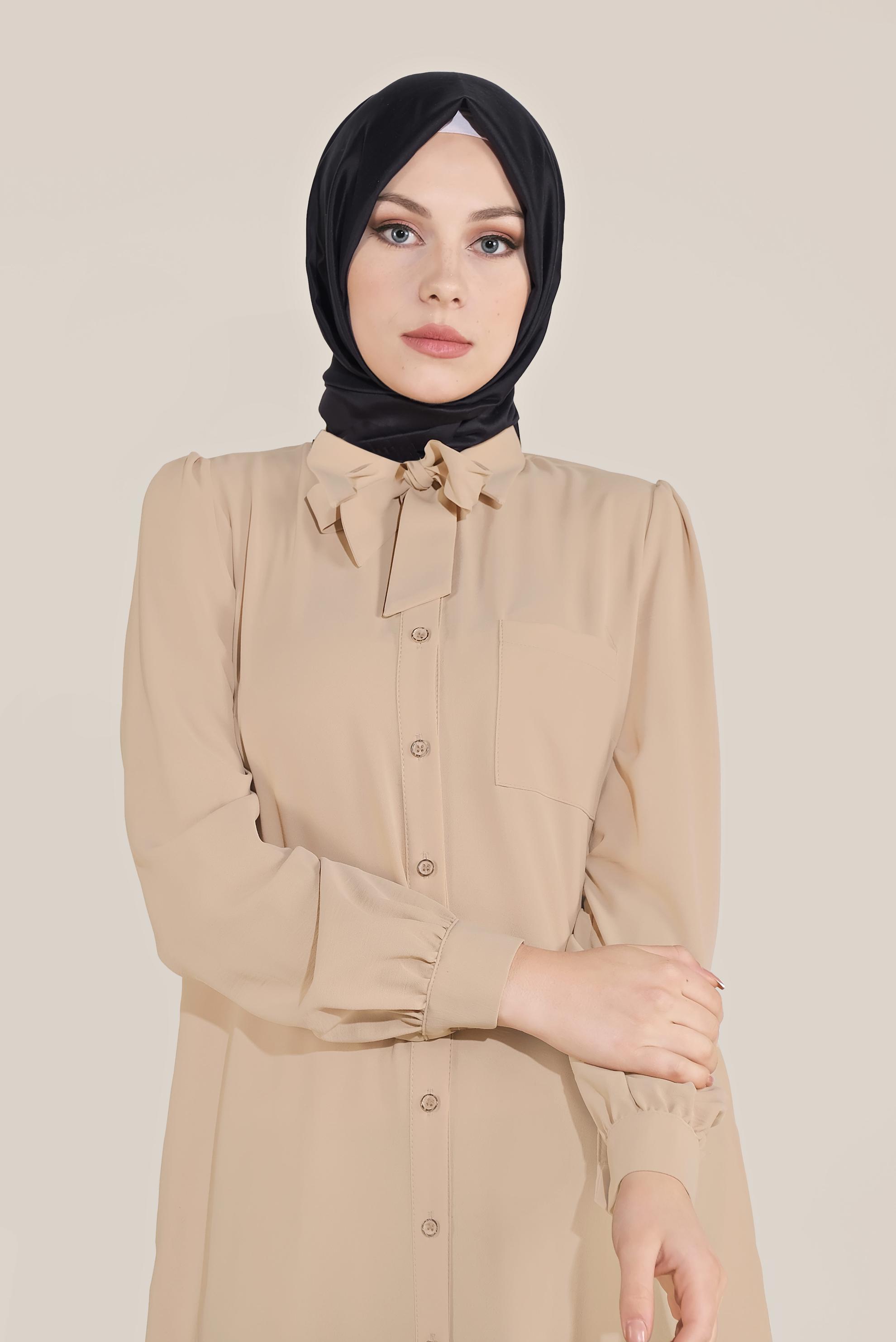 Tesettür giyim BEJ FİYONK YAKA DÜĞMELİ TUNİK 40710 