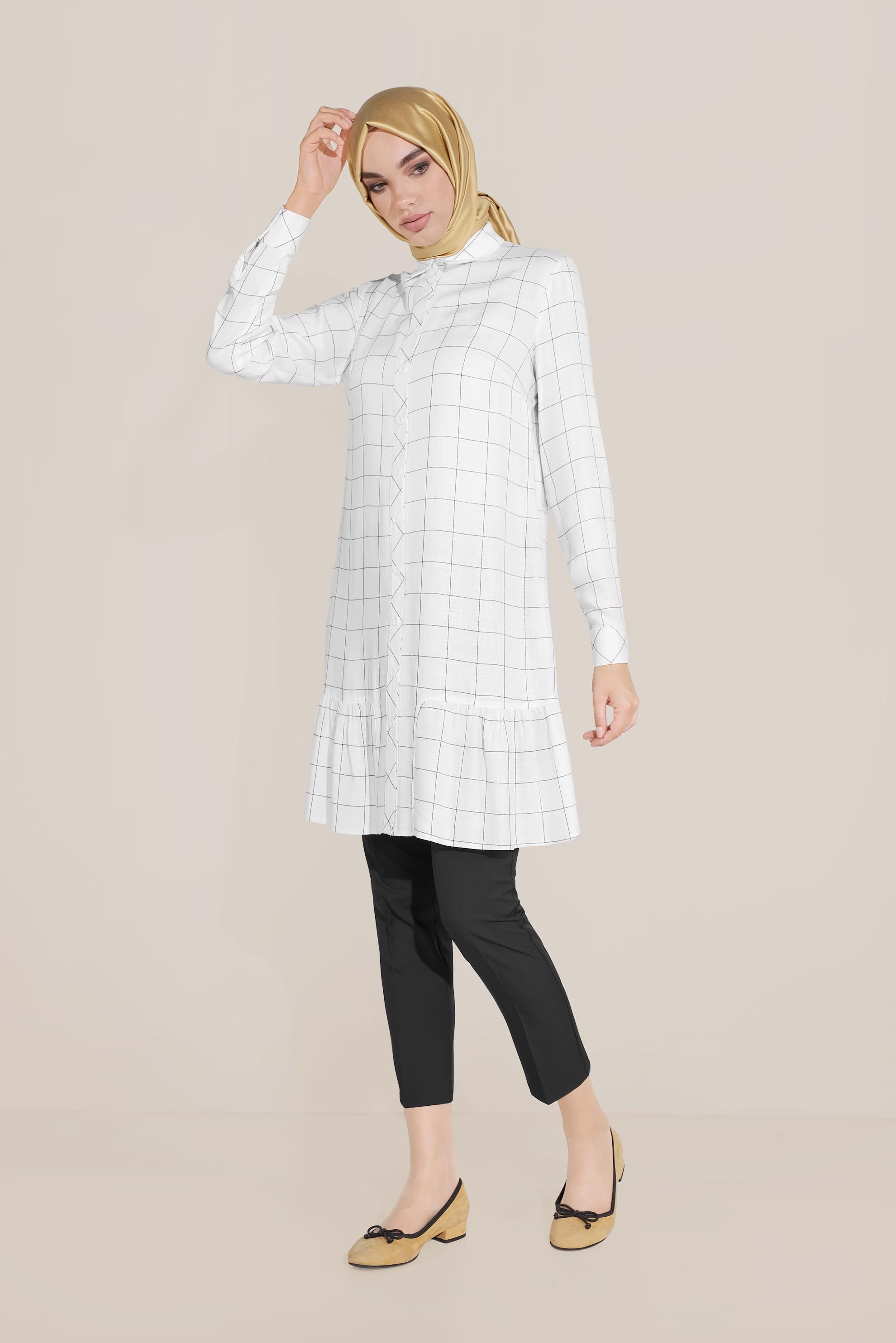 Tesettür giyim BEYAZ ETEK UCU VOLANLI ÇİZGİLİ TUNİK 40714 