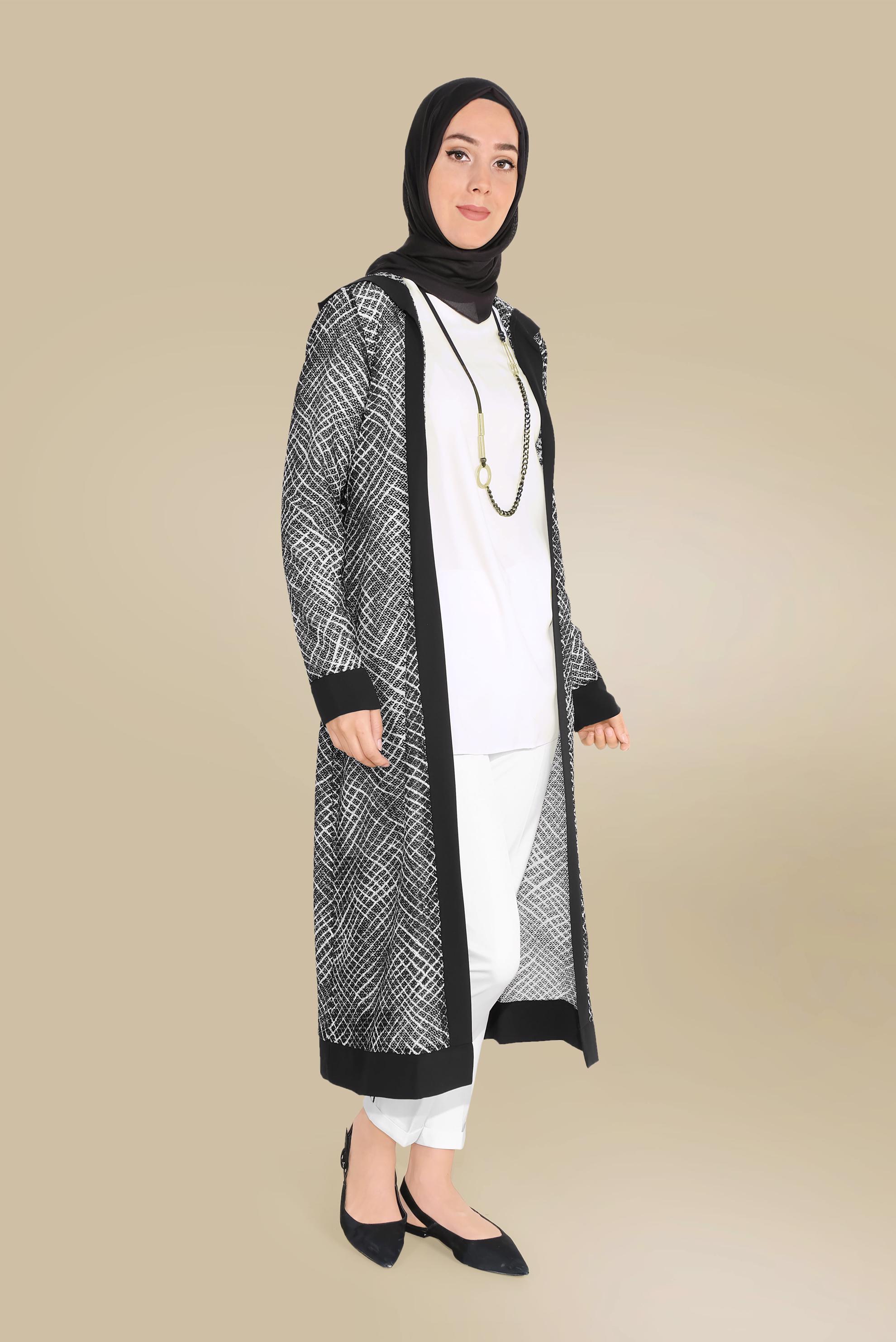 Tesettür giyim SİYAH KAPÜŞONLU BELDEN KUŞAKLI TUNİK 40719 