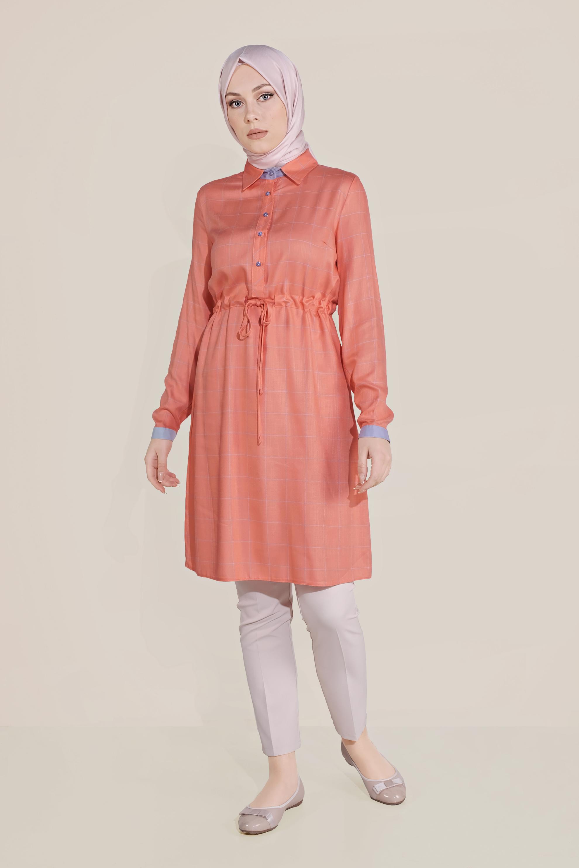 Tesettür giyim MERCAN KARE DESENLİ BELDEN LASTİKLİ TUNİK 40729