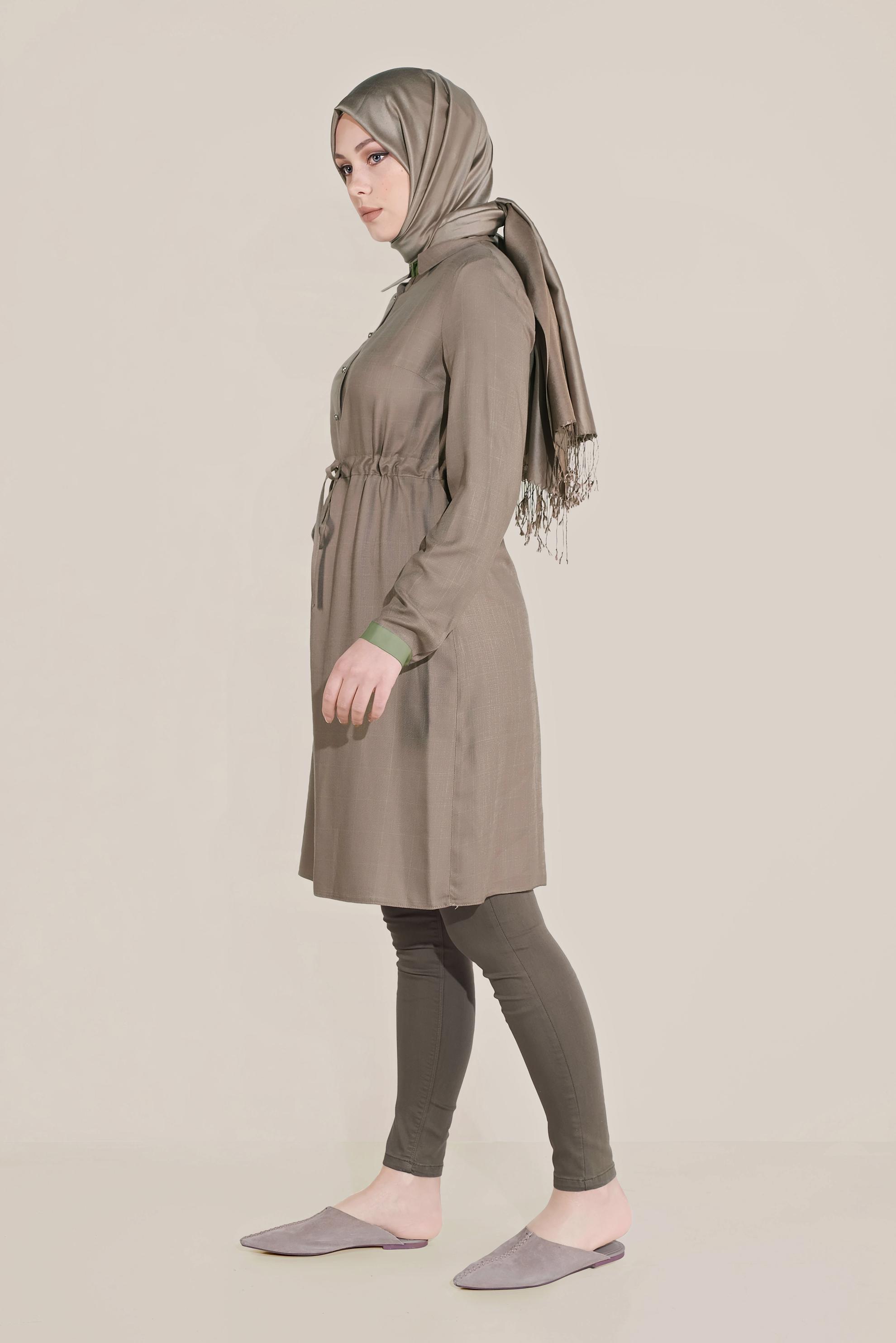 Tesettür giyim VİZON KARE DESENLİ BELDEN LASTİKLİ TUNİK 40729