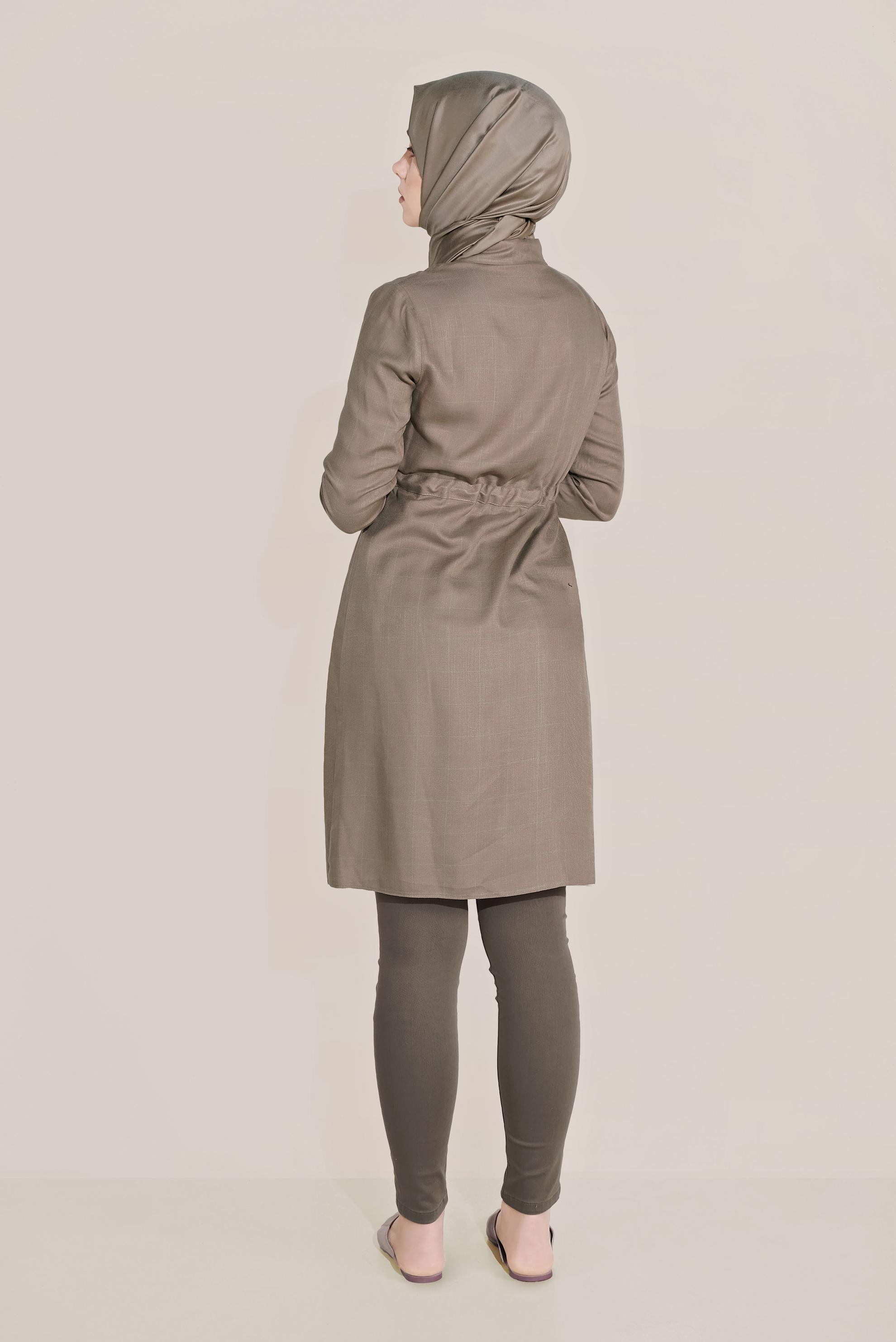 Tesettür giyim VİZON KARE DESENLİ BELDEN LASTİKLİ TUNİK 40729