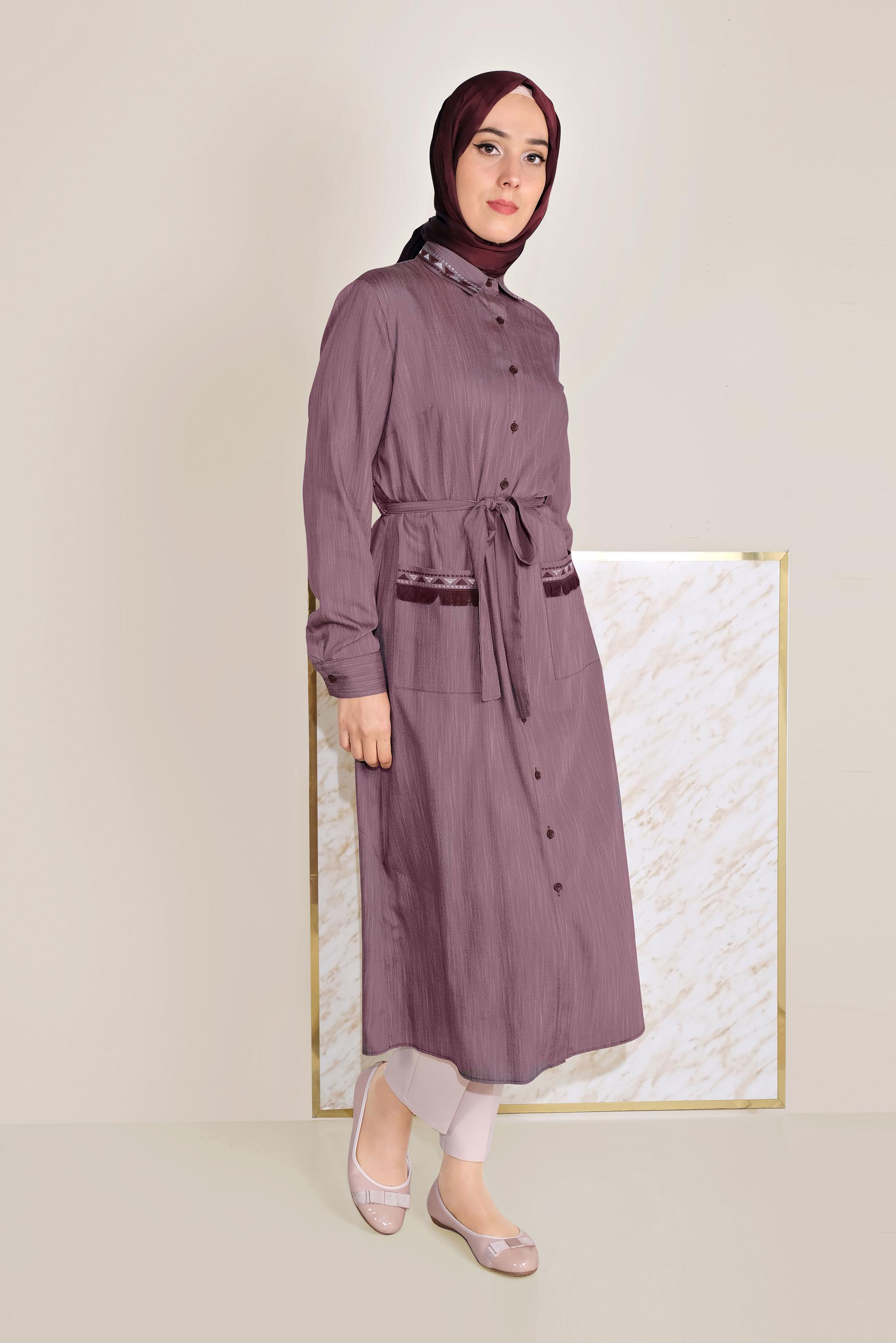 Tesettür giyim MÜRDÜM NAKIŞLI PÜSKÜL DETAYLI TUNİK 40767 