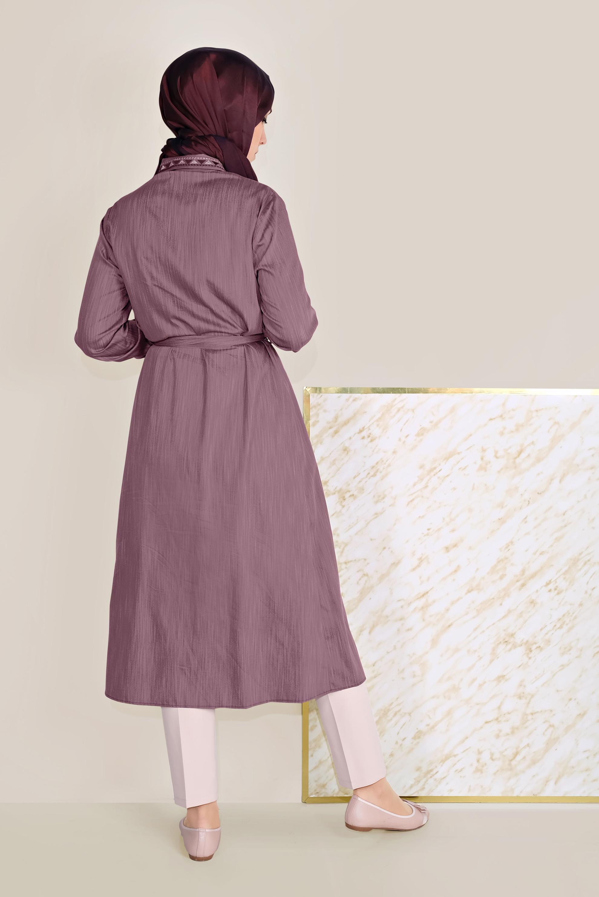 Tesettür giyim MÜRDÜM NAKIŞLI PÜSKÜL DETAYLI TUNİK 40767 