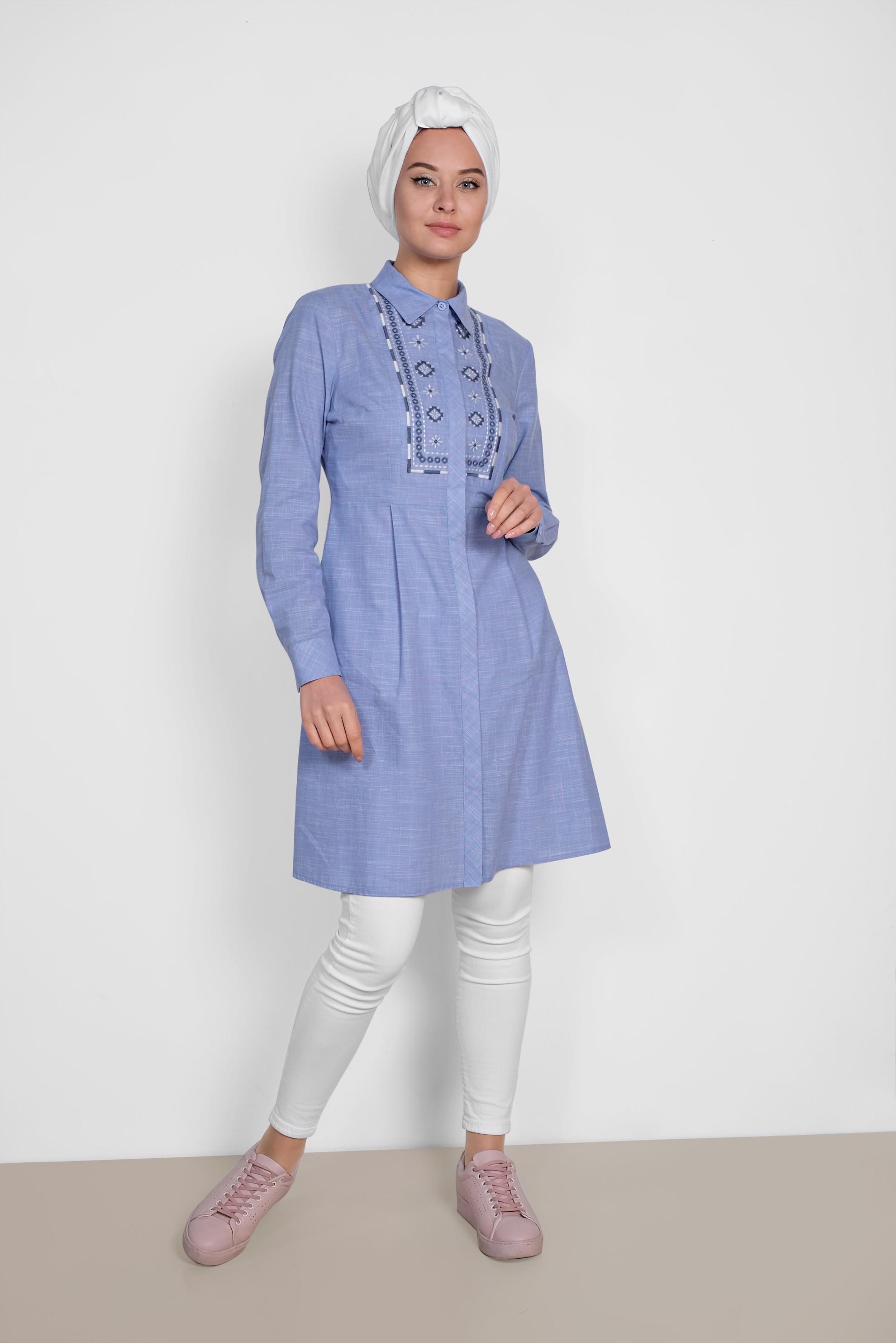 Tesettür giyim MAVİ KARE DESENLİ NAKIŞ İŞLEMELİ PAMUKLU TUNİK 4150