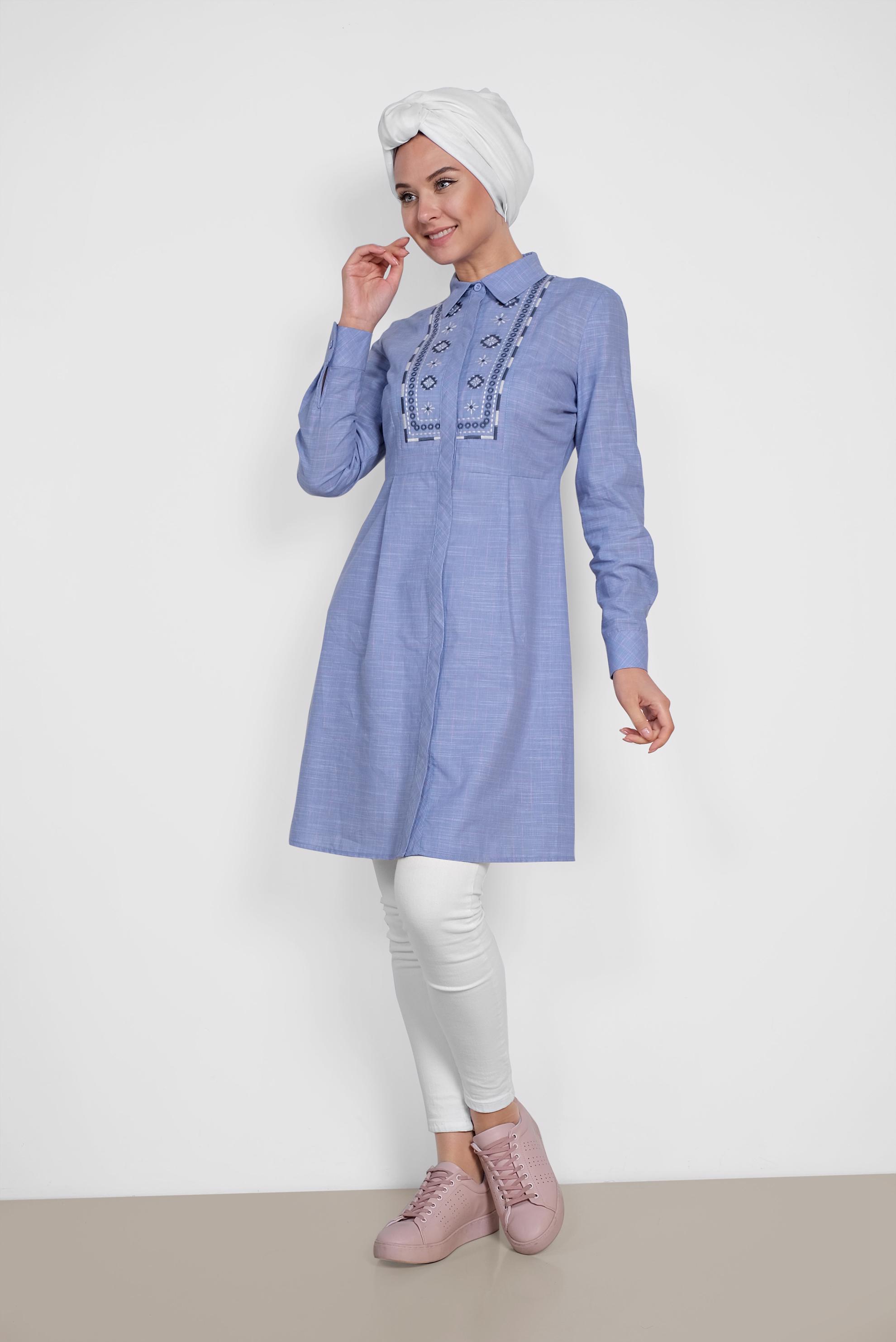 Tesettür giyim MAVİ KARE DESENLİ NAKIŞ İŞLEMELİ PAMUKLU TUNİK 4150