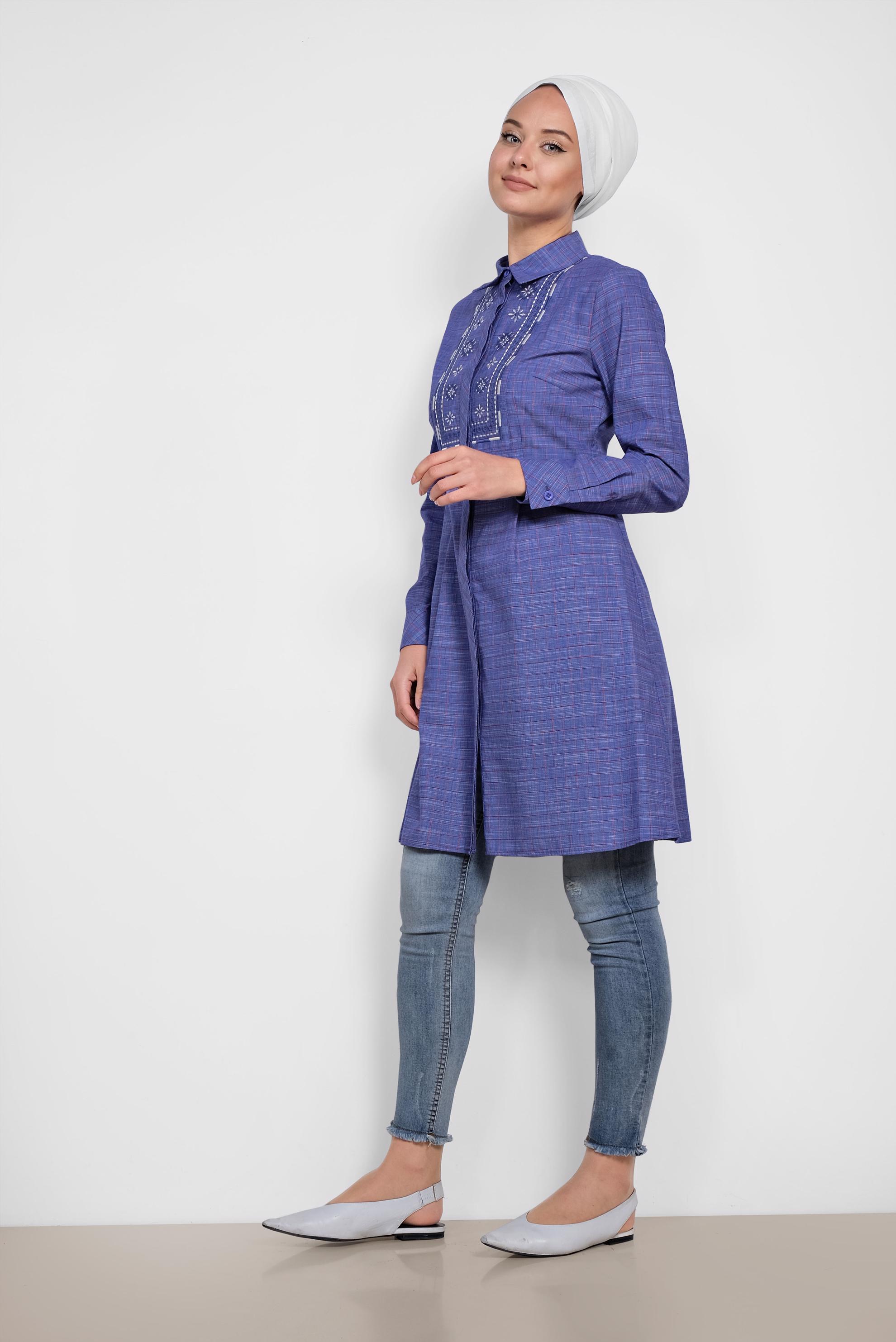 Tesettür giyim LACİVERT KARE DESENLİ NAKIŞ İŞLEMELİ PAMUKLU TUNİK 4150