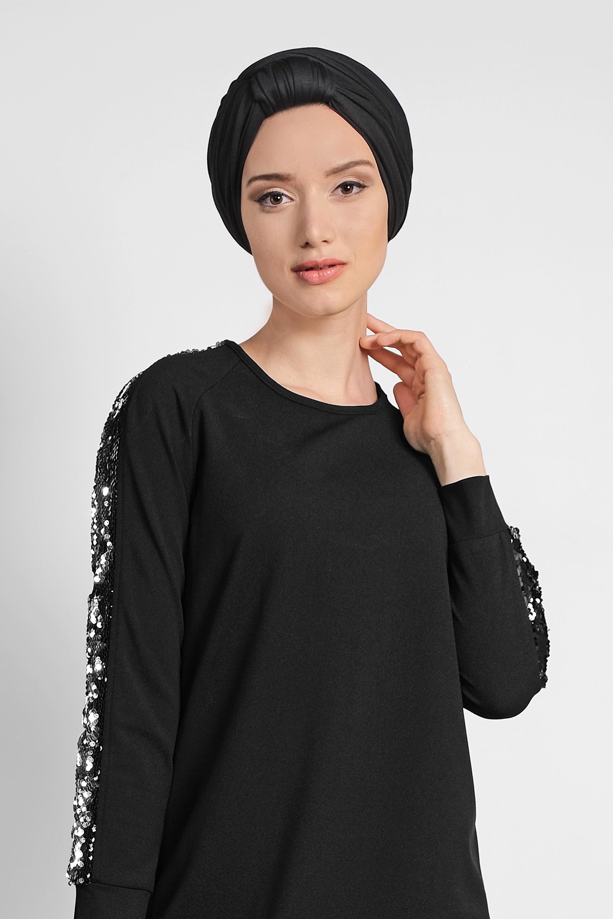 Tesettür giyim SİYAH KOLLARI PUL ŞERİTLİ TUNİK 4159