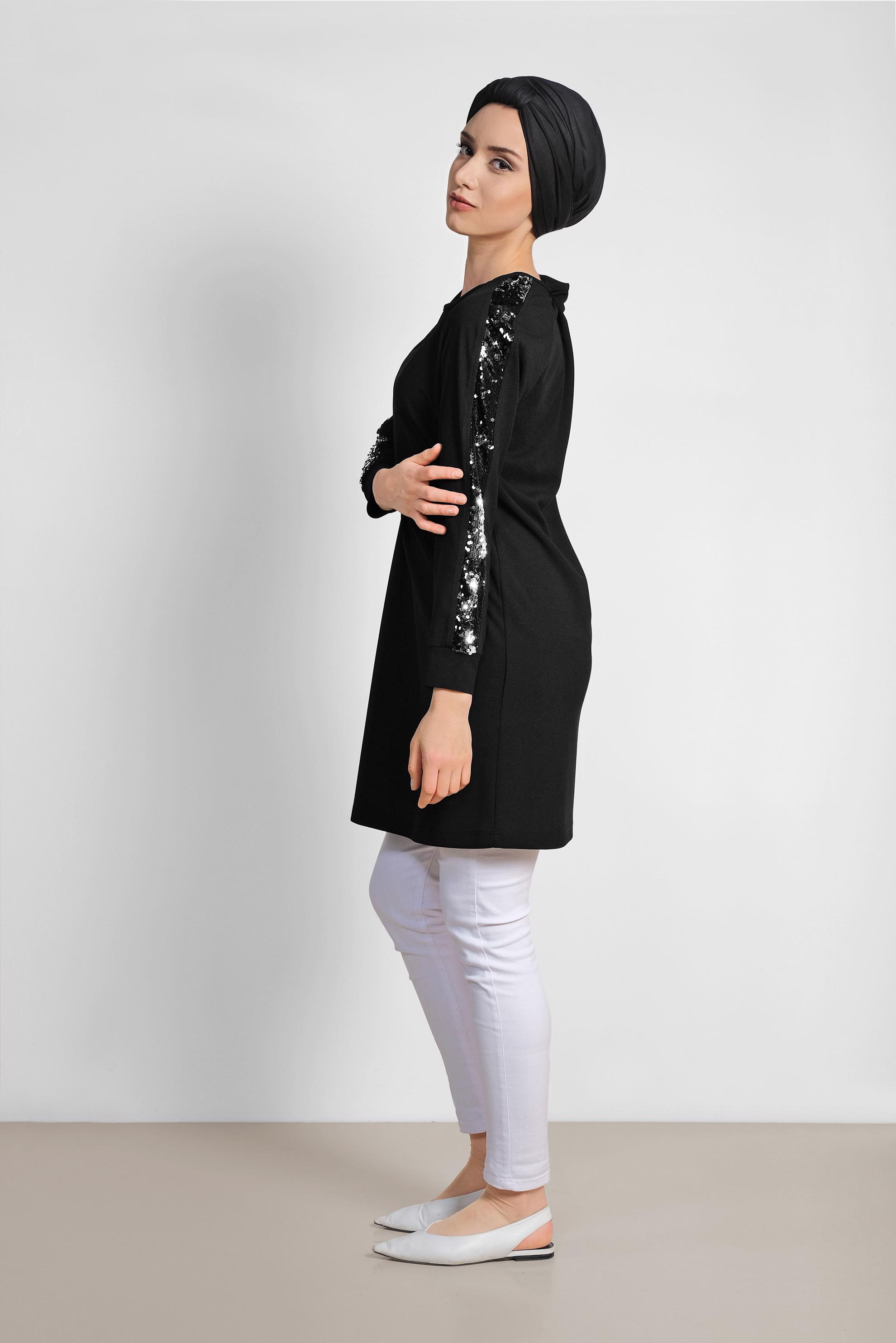 Tesettür giyim SİYAH KOLLARI PUL ŞERİTLİ TUNİK 4159