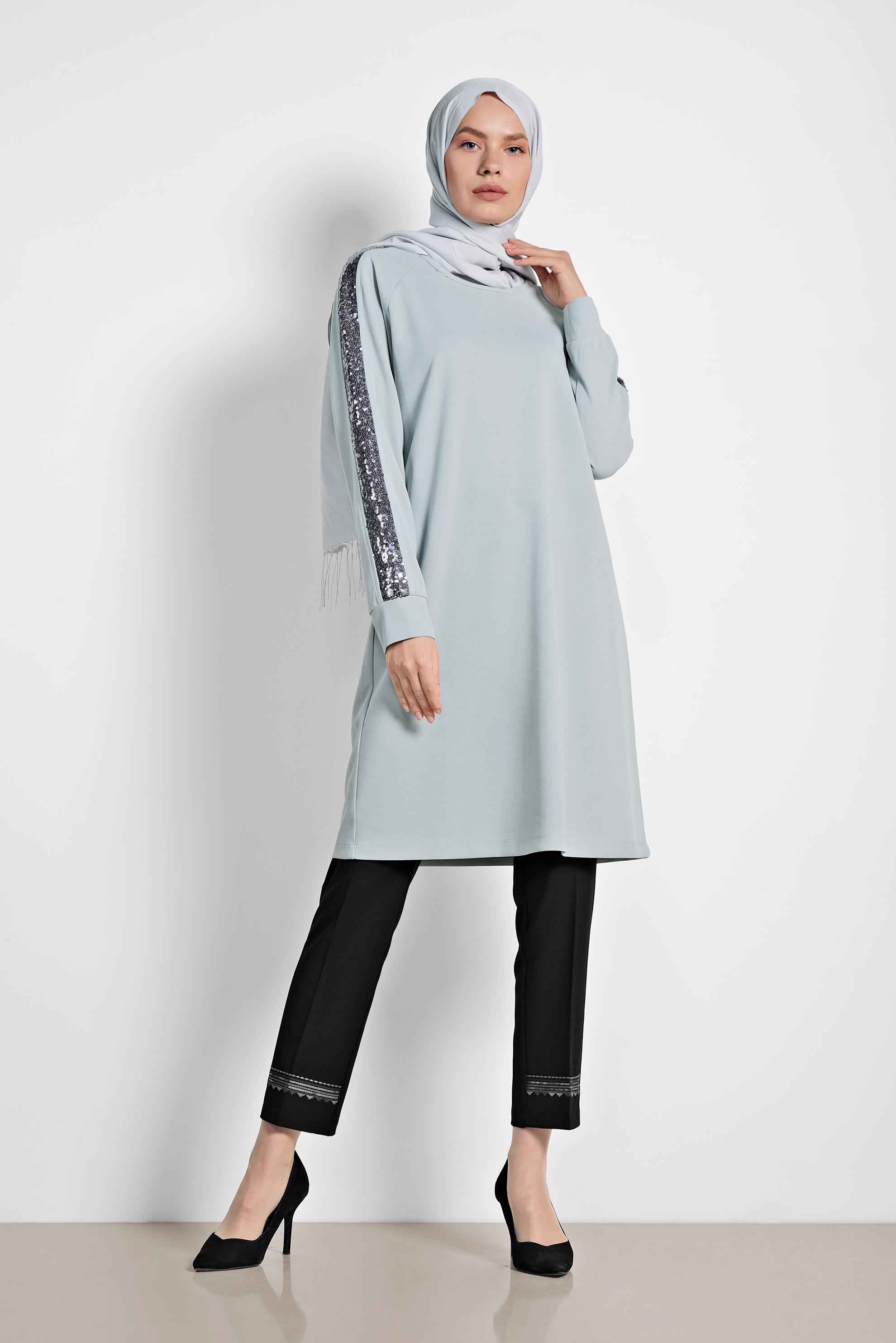 Tesettür giyim GRİ KOLLARI PUL ŞERİTLİ TUNİK 4159