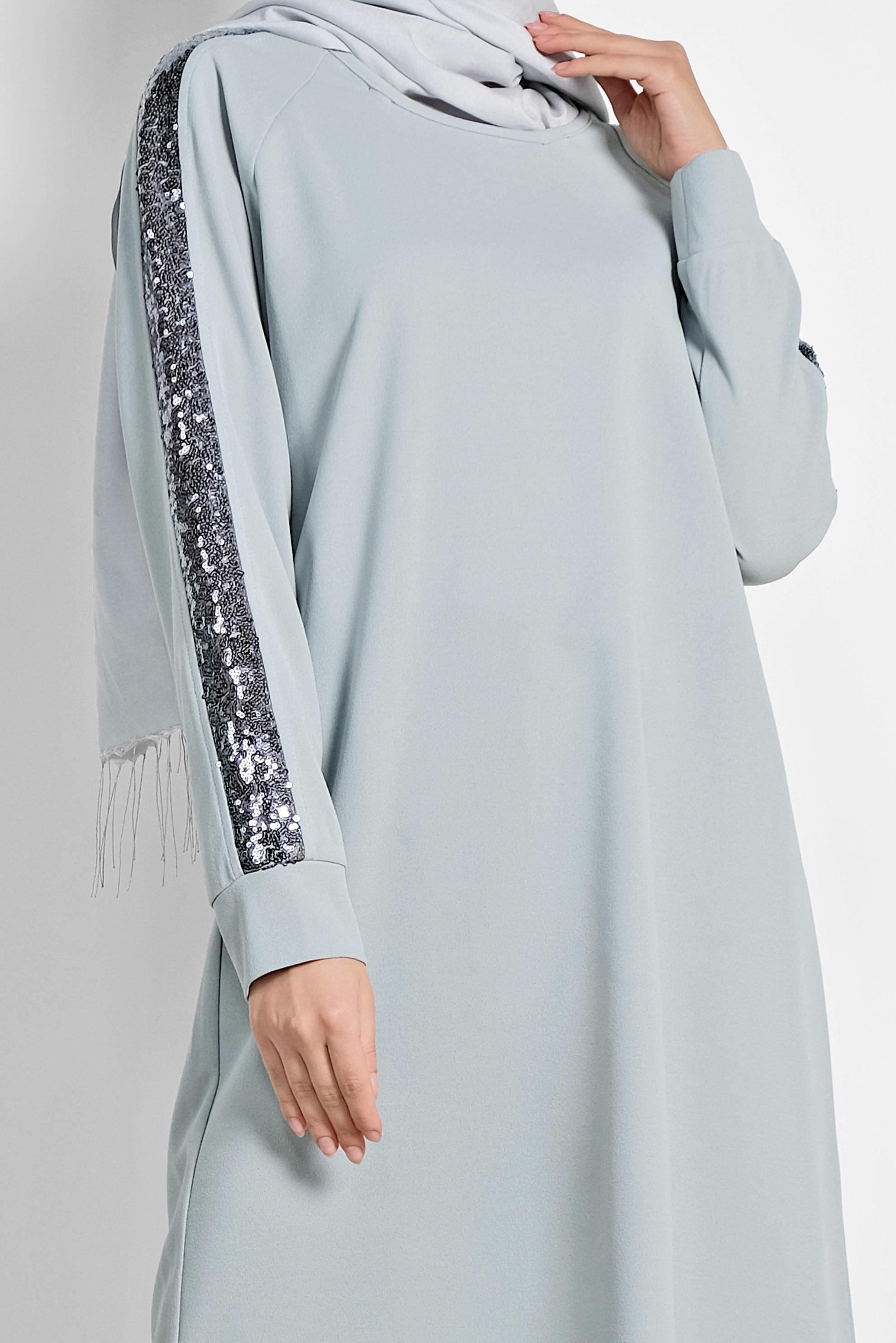 Tesettür giyim GRİ KOLLARI PUL ŞERİTLİ TUNİK 4159