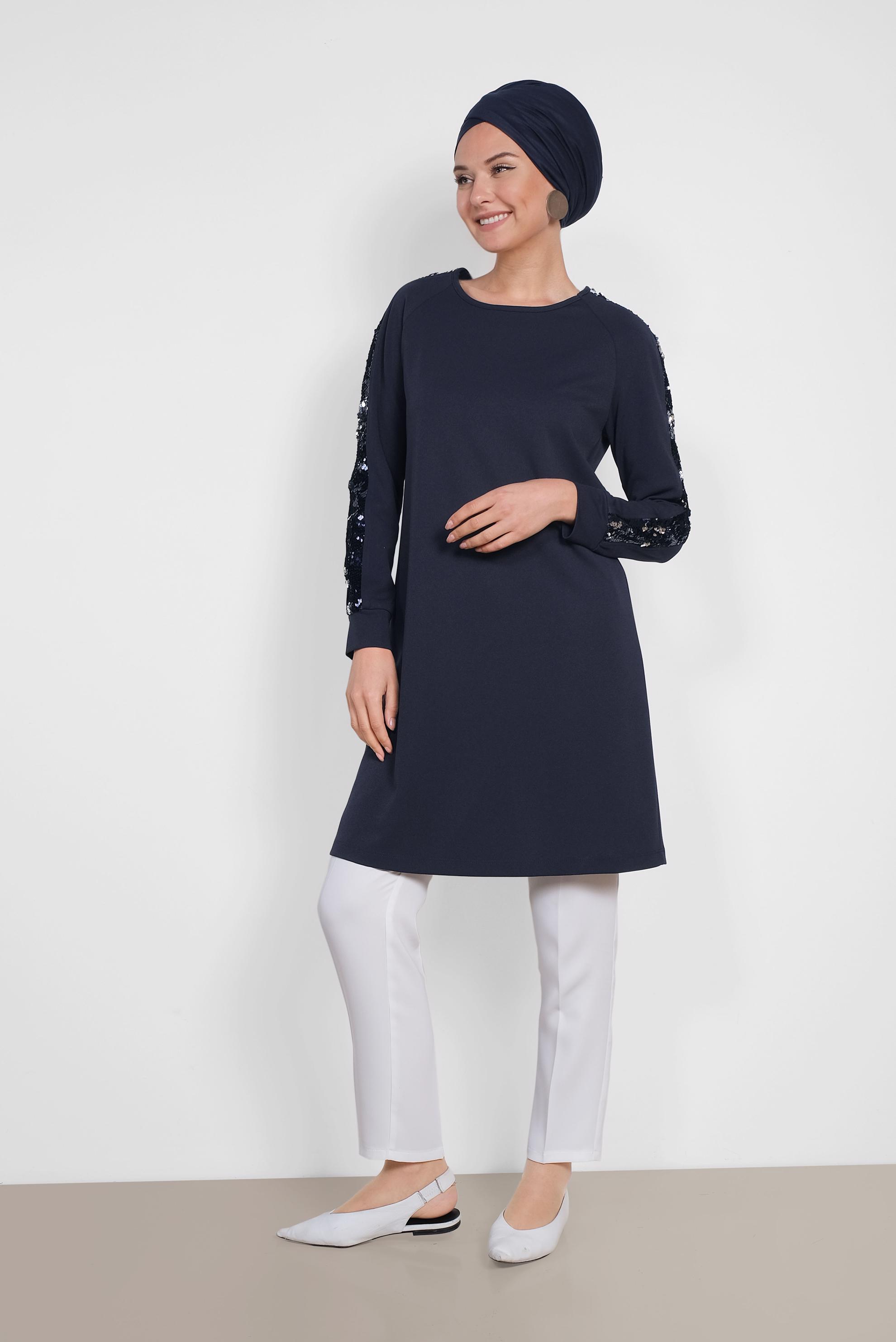 Tesettür giyim LACİVERT KOLLARI PUL ŞERİTLİ TUNİK 4159