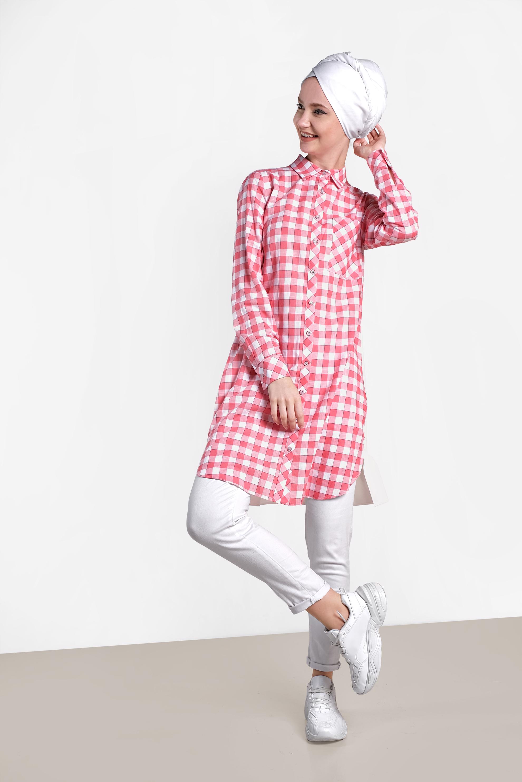 Tesettür giyim MERCAN SIRT KISMI İŞLEMELİ EKOSE TUNİK 4308