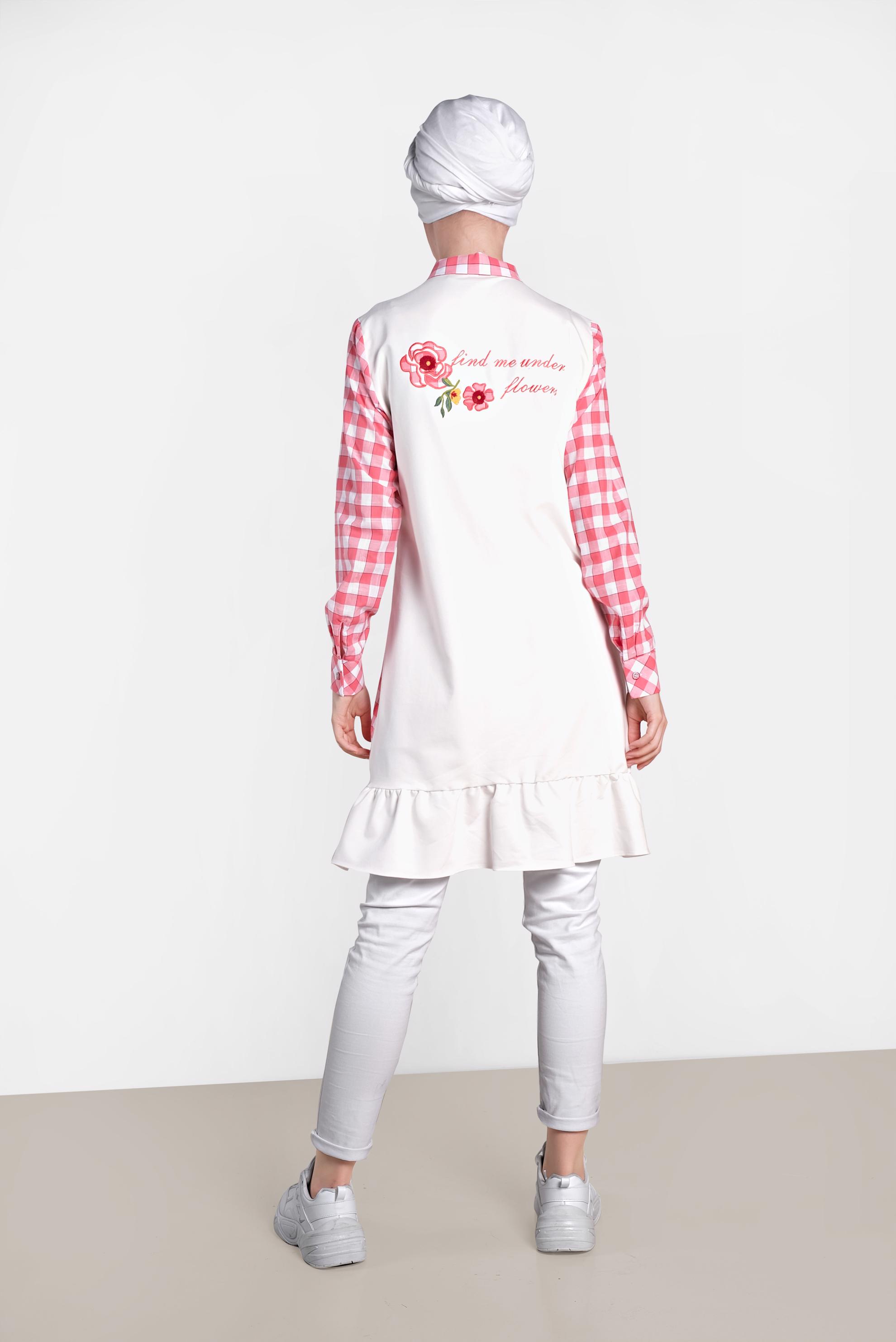 Tesettür giyim MERCAN SIRT KISMI İŞLEMELİ EKOSE TUNİK 4308