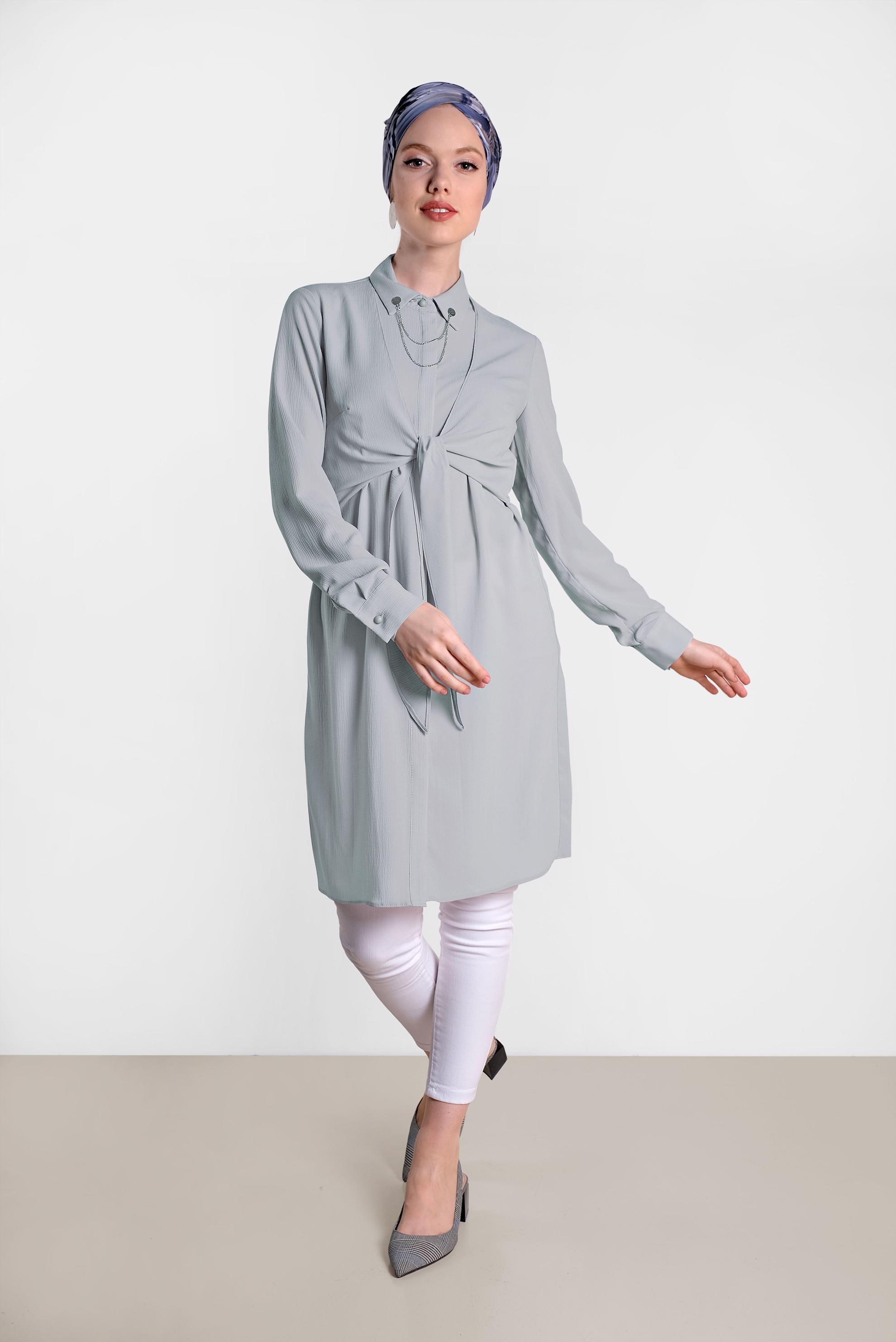 Tesettür giyim GRİ ÖNÜ BAĞLAMA DETAYLI TUNİK 4313