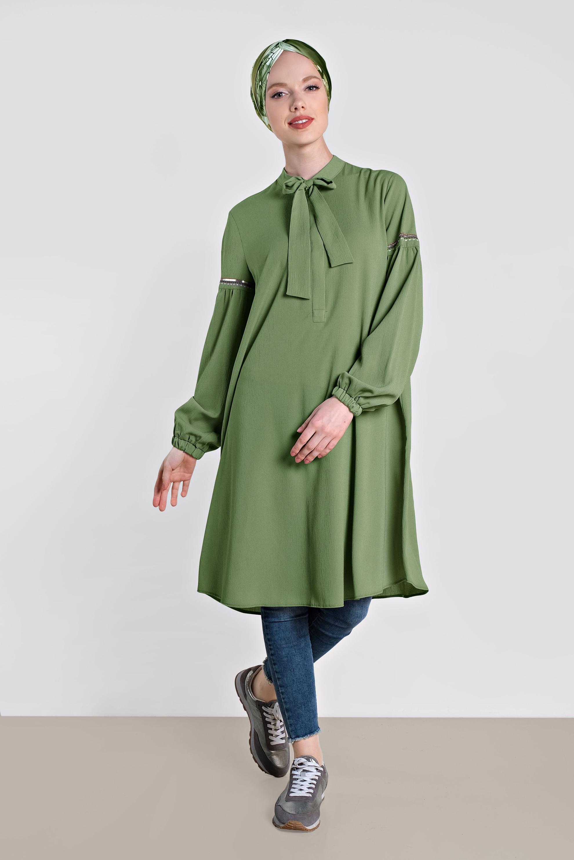 Tesettür giyim HAKİ FULAR YAKA NAKIŞLI TUNİK 4337