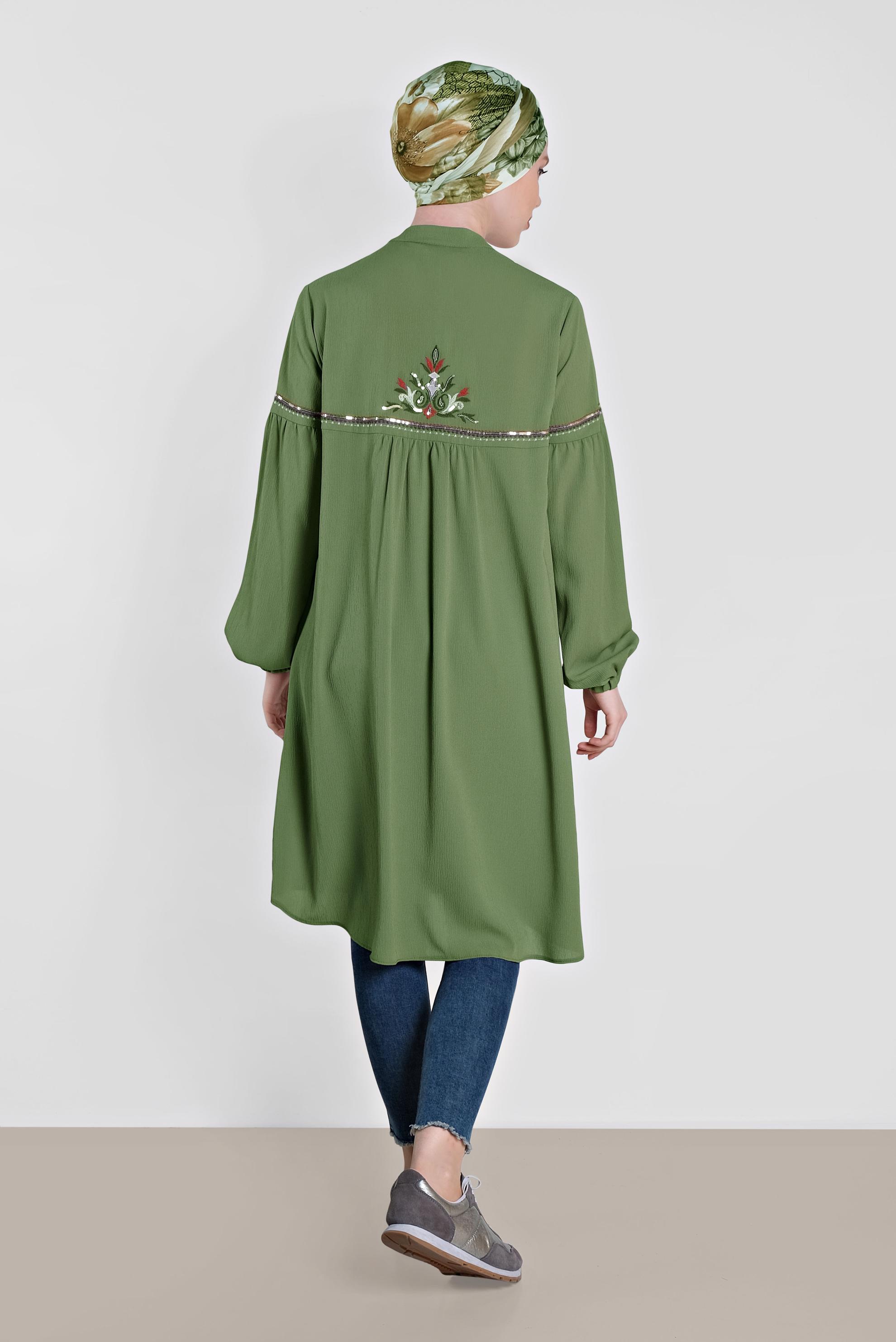 Tesettür giyim HAKİ FULAR YAKA NAKIŞLI TUNİK 4337