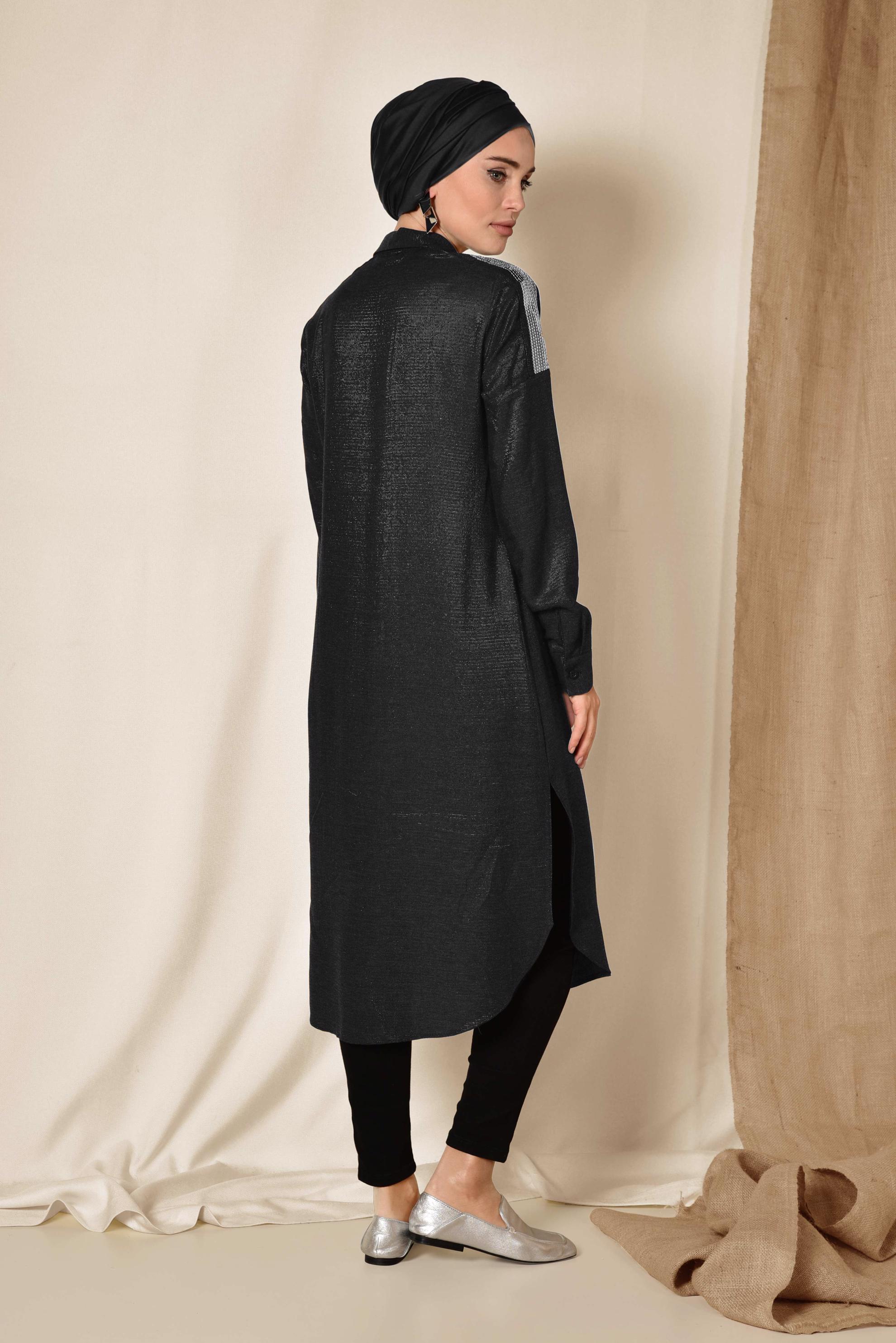 Tesettür giyim SİYAH OMUZLARI PAYETLİ TUNİK 4348