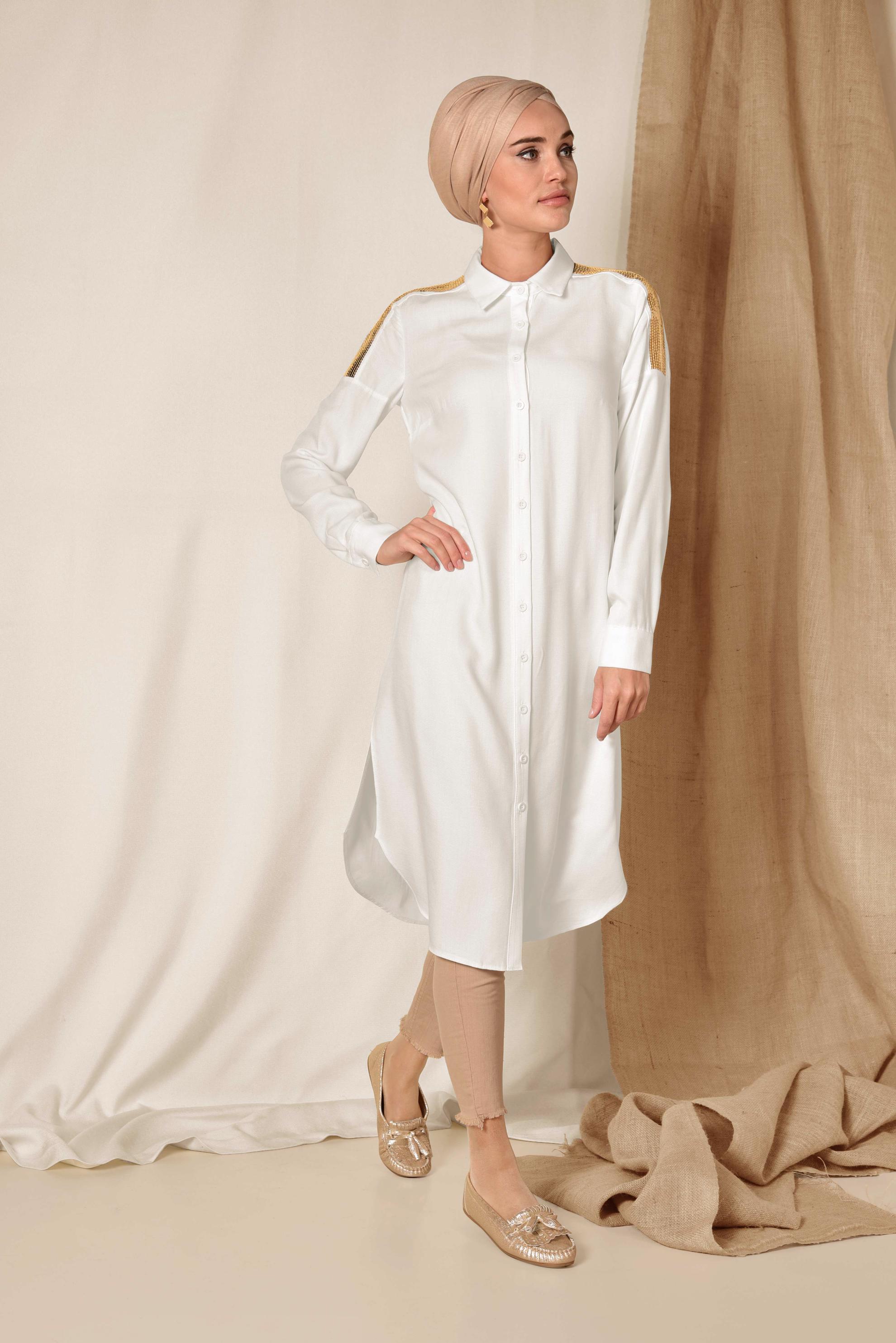 Tesettür giyim BEYAZ OMUZLARI PAYETLİ TUNİK 4348