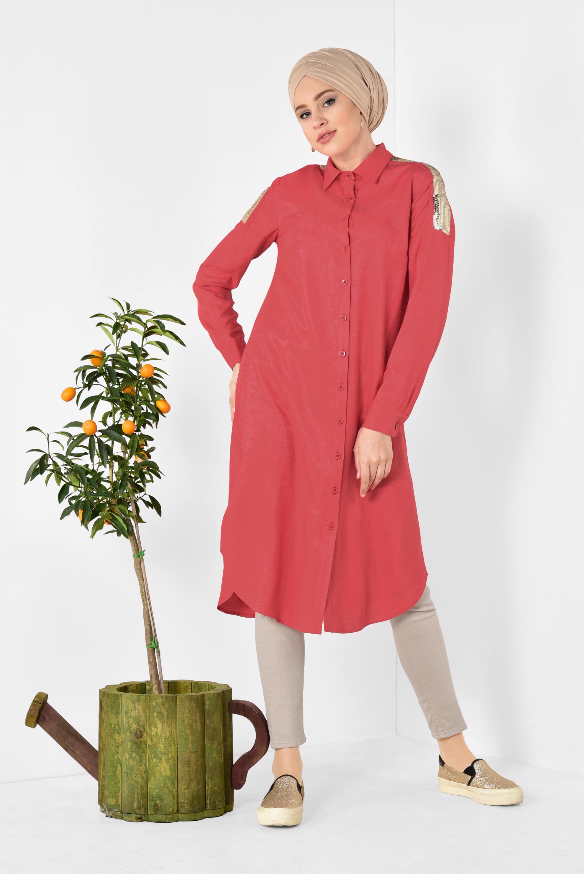 Tesettür giyim KIRMIZI OMUZLARI PAYETLİ TUNİK 4348