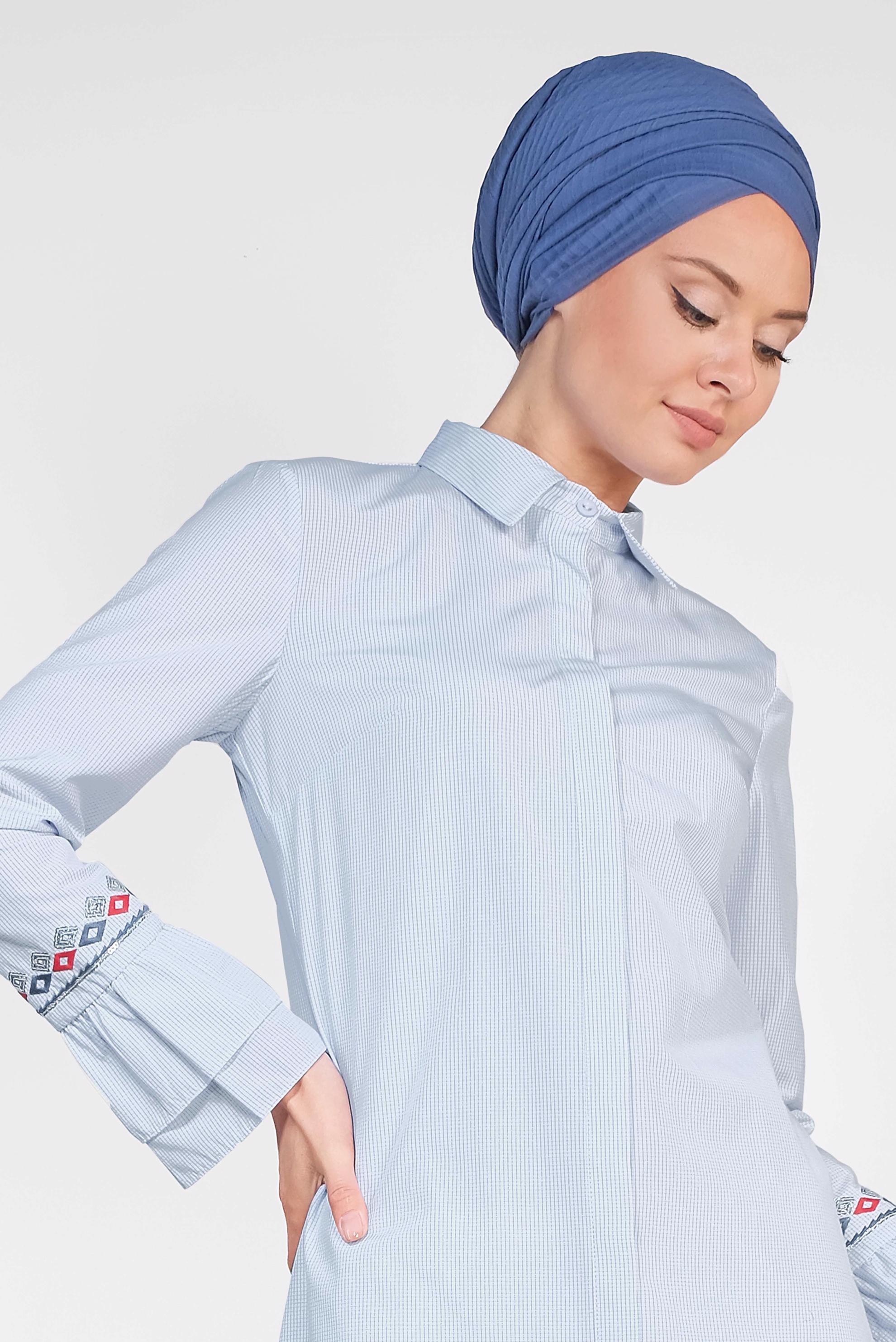 Tesettür giyim EKRU KARE DESENLİ NAKIŞLI TUNİK 4368