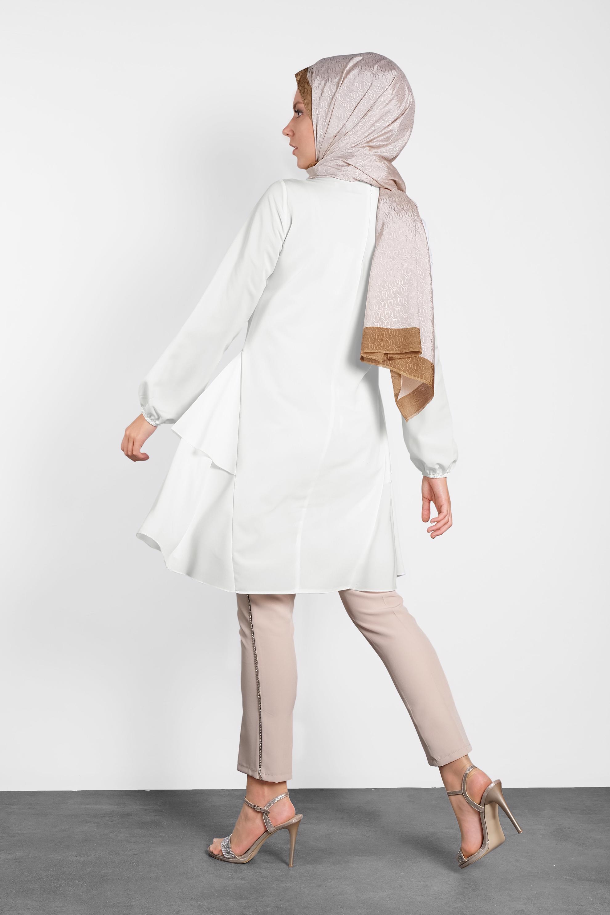 Tesettür giyim EKRU KOLLARI LASTİKLİ FIRFIR DETAYLI TUNİK 4380