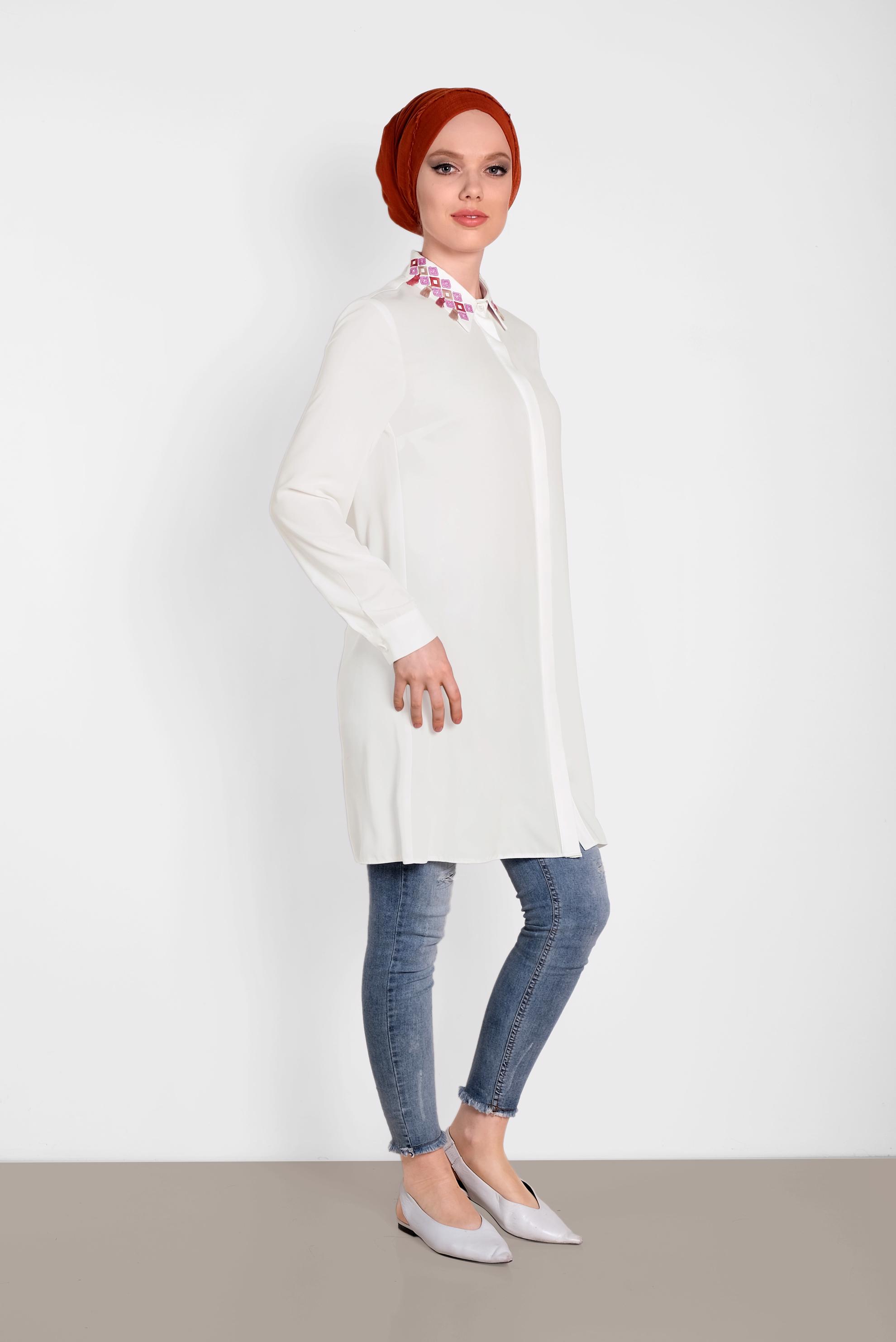 Tesettür giyim BEYAZ YAKASI NAKIŞLI TUNİK 4387