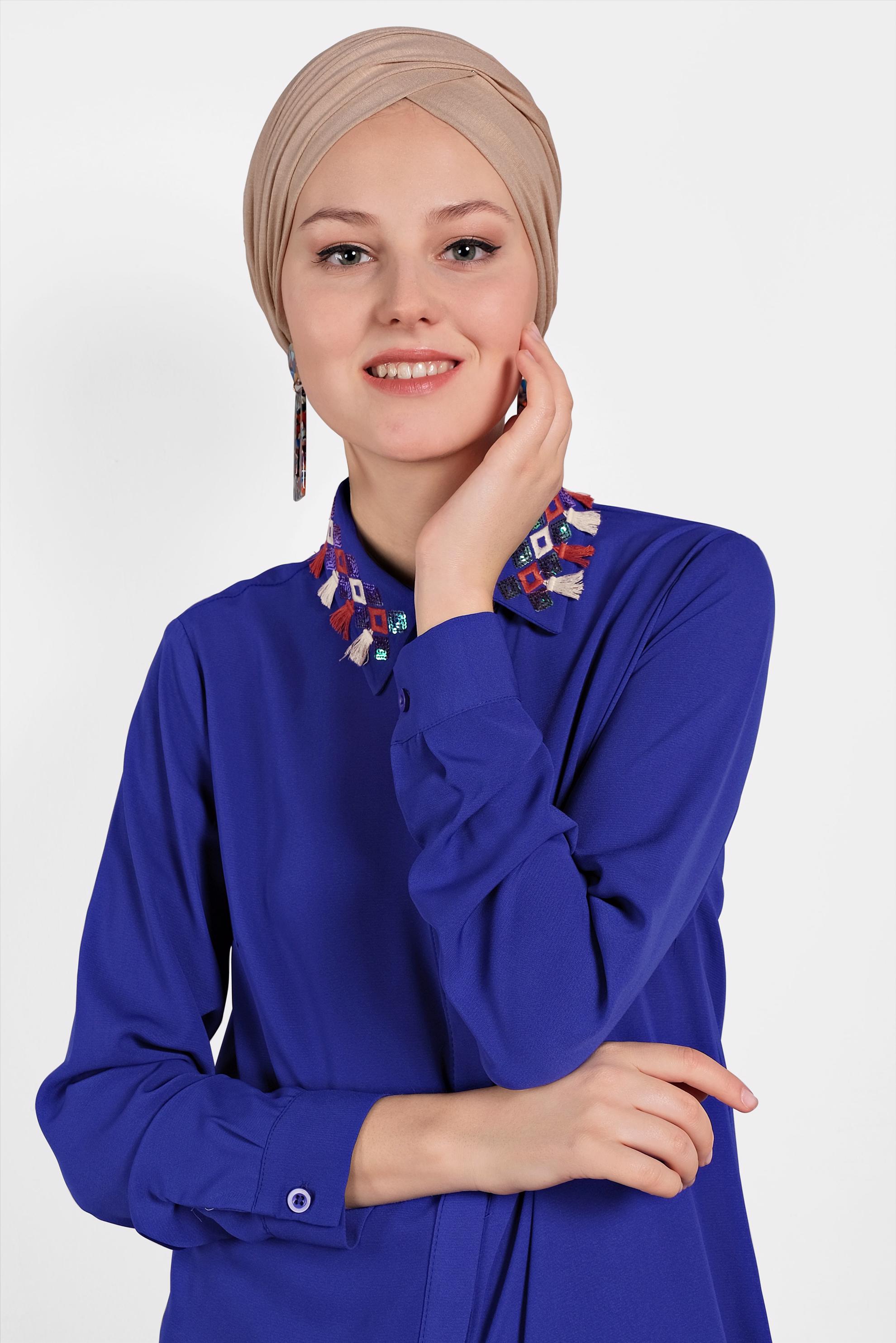 Tesettür giyim LACİVERT YAKASI NAKIŞLI TUNİK 4387