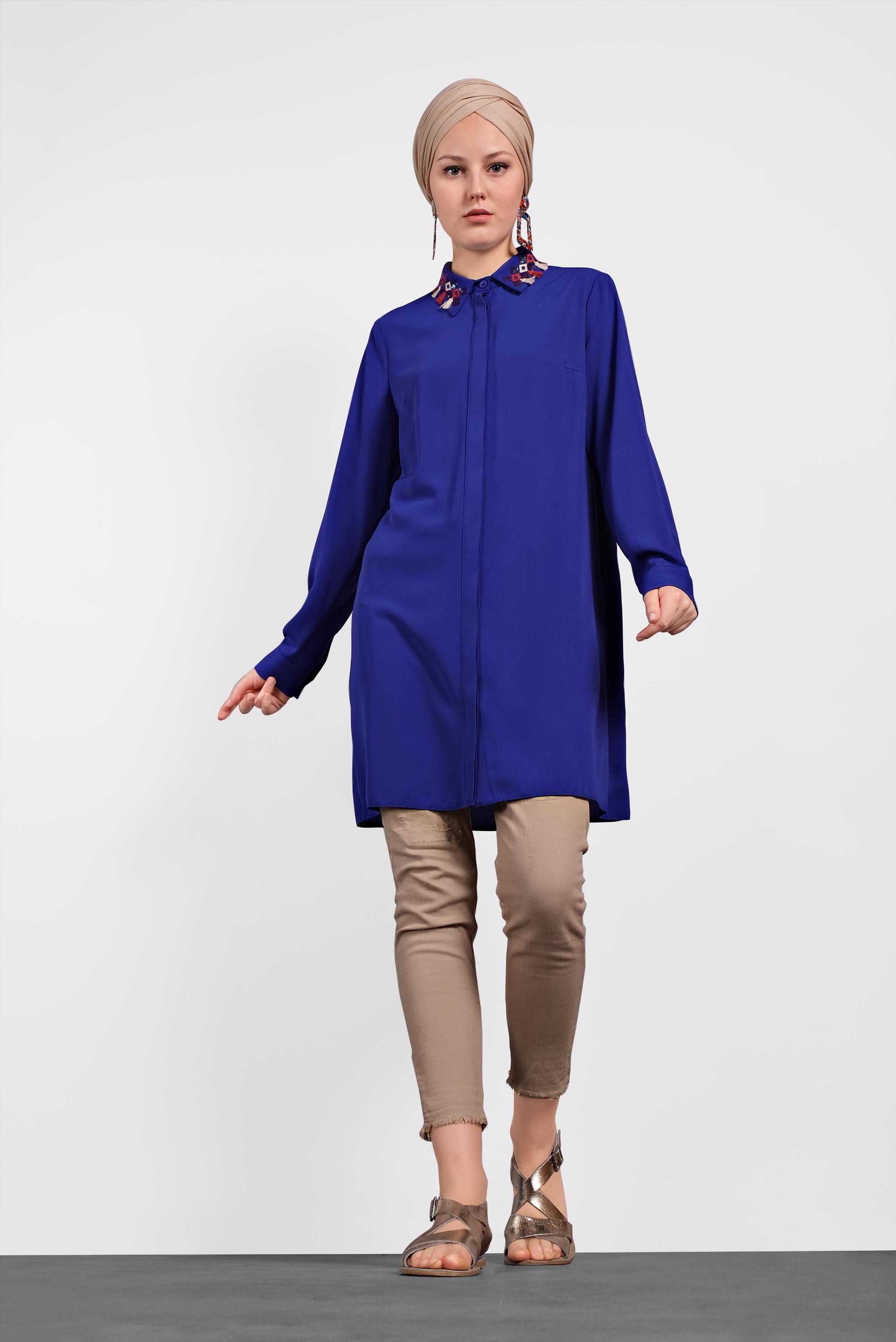 Tesettür giyim LACİVERT YAKASI NAKIŞLI TUNİK 4387