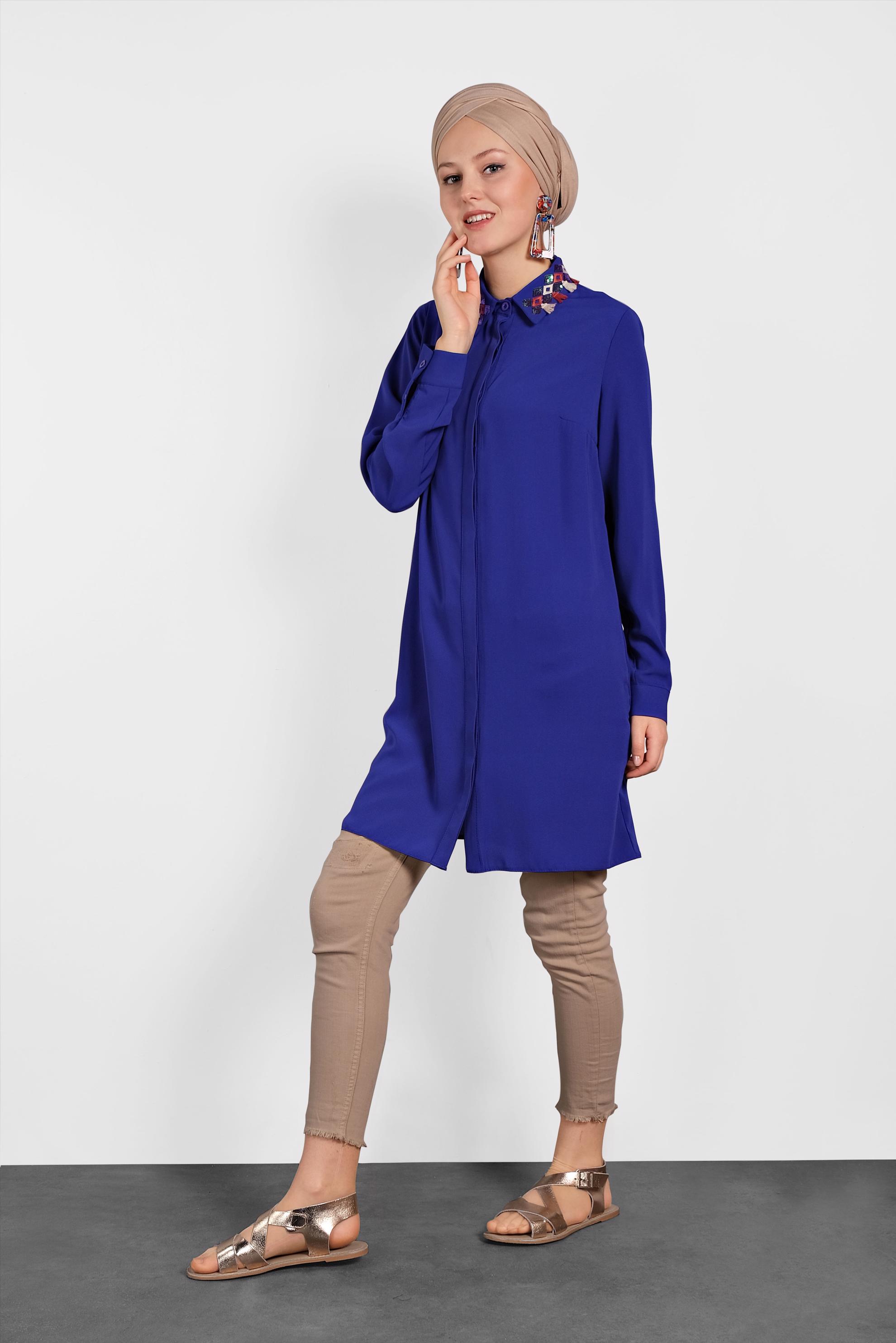 Tesettür giyim LACİVERT YAKASI NAKIŞLI TUNİK 4387