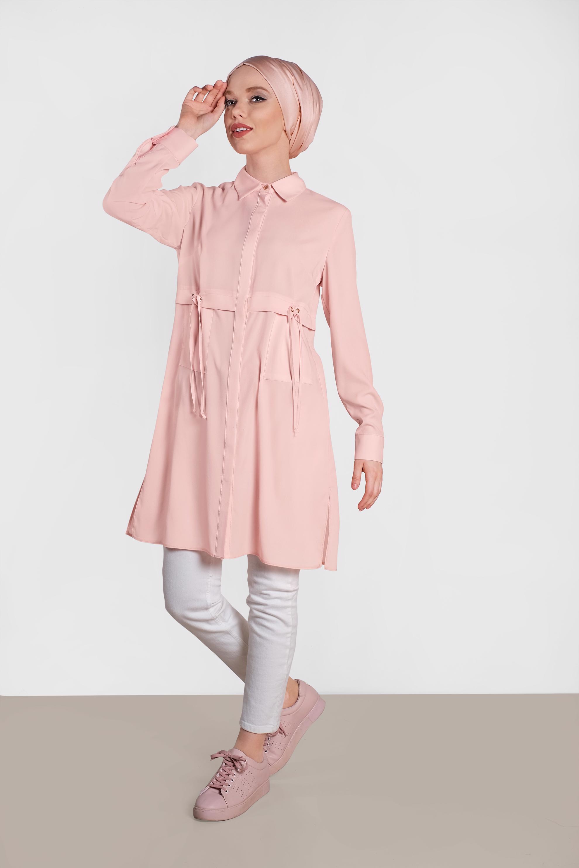 Tesettür giyim PUDRA BELİ BAĞCIK DETAYLI GİZLİ DÜĞMELİ TUNİK 4419